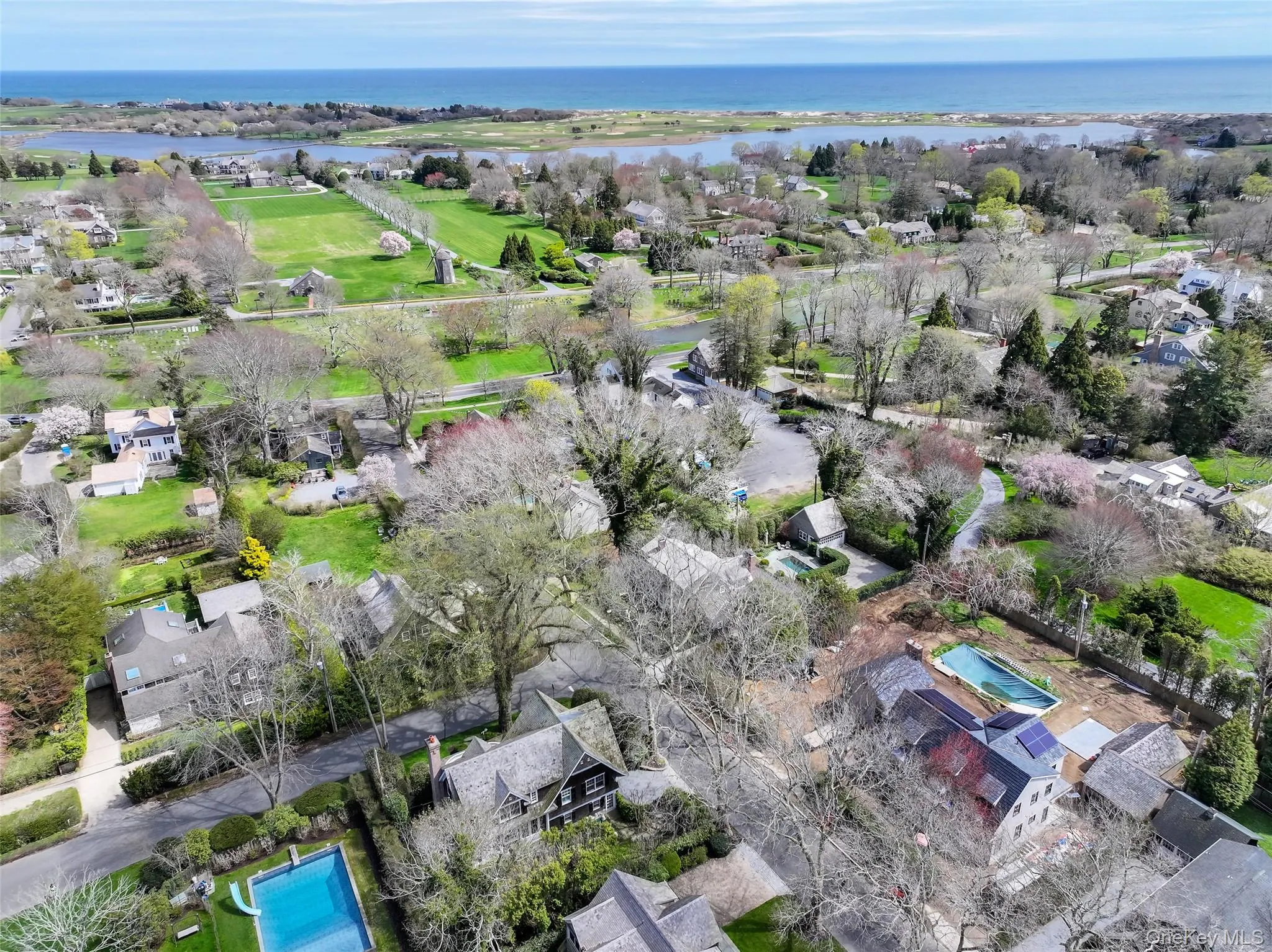 1 Meadow Way, East Hampton, NY, 4 Bedrooms Bedrooms, 7 Rooms Rooms,4 BathroomsBathrooms,Residential Lease,For Rent,Meadow,0,1001534 1 Meadow Way, East Hampton, NY, 4 Bedrooms Bedrooms, 7 Rooms Rooms,4 BathroomsBathrooms,Residential Lease,For Rent,Meadow,0,1001534