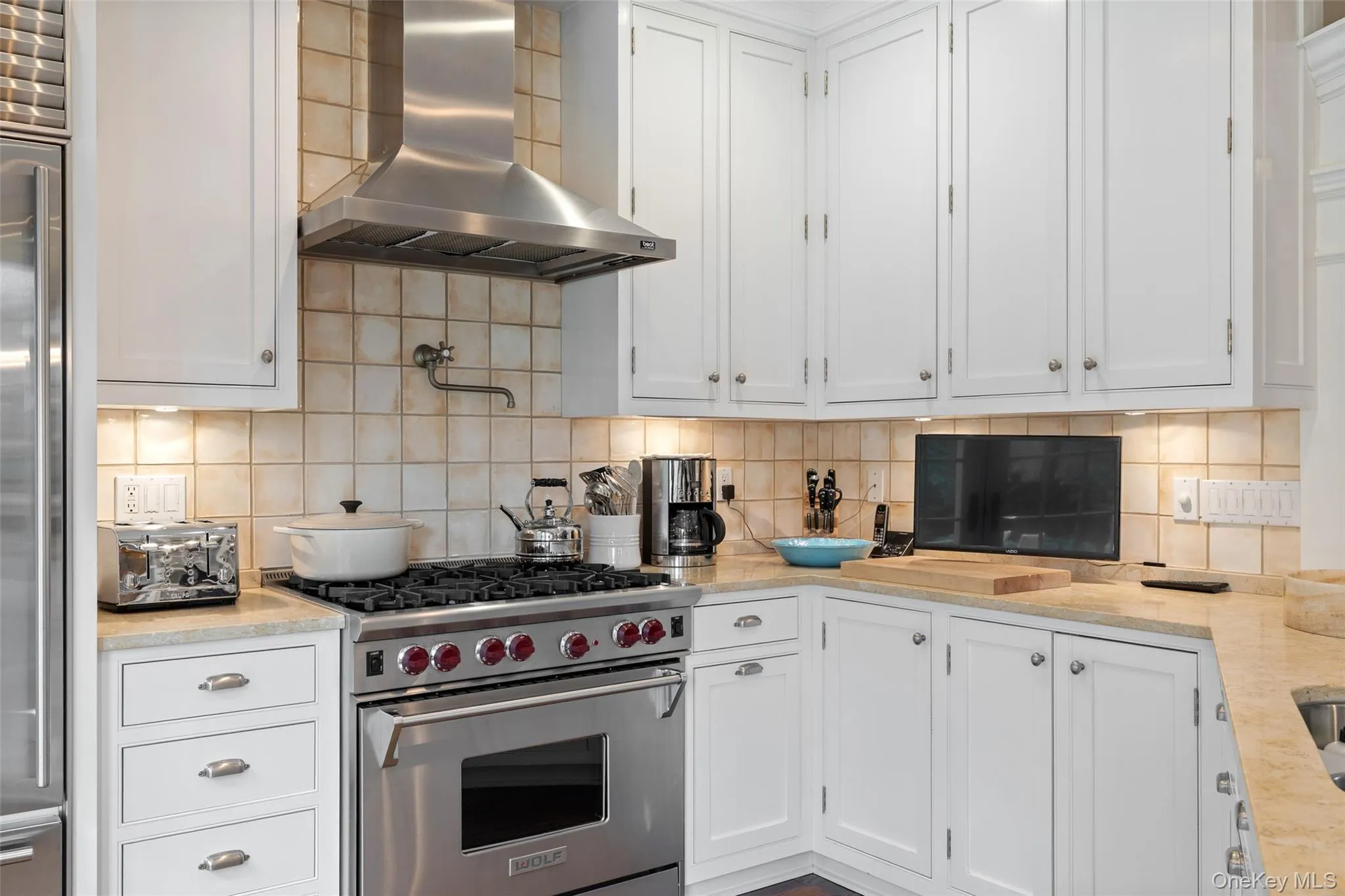 1 Meadow Way, East Hampton, NY, 4 Bedrooms Bedrooms, 7 Rooms Rooms,4 BathroomsBathrooms,Residential Lease,For Rent,Meadow,0,1001534 1 Meadow Way, East Hampton, NY, 4 Bedrooms Bedrooms, 7 Rooms Rooms,4 BathroomsBathrooms,Residential Lease,For Rent,Meadow,0,1001534