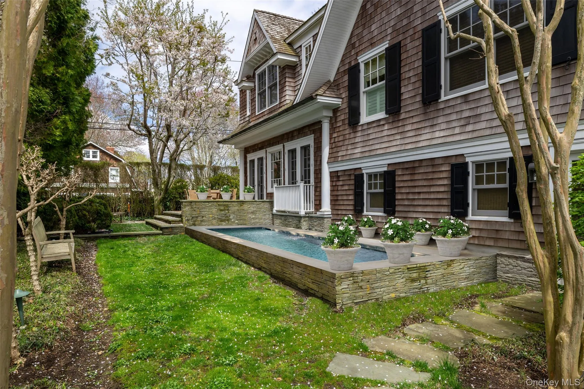 1 Meadow Way, East Hampton, NY, 4 Bedrooms Bedrooms, 7 Rooms Rooms,4 BathroomsBathrooms,Residential Lease,For Rent,Meadow,0,1001534 1 Meadow Way, East Hampton, NY, 4 Bedrooms Bedrooms, 7 Rooms Rooms,4 BathroomsBathrooms,Residential Lease,For Rent,Meadow,0,1001534
