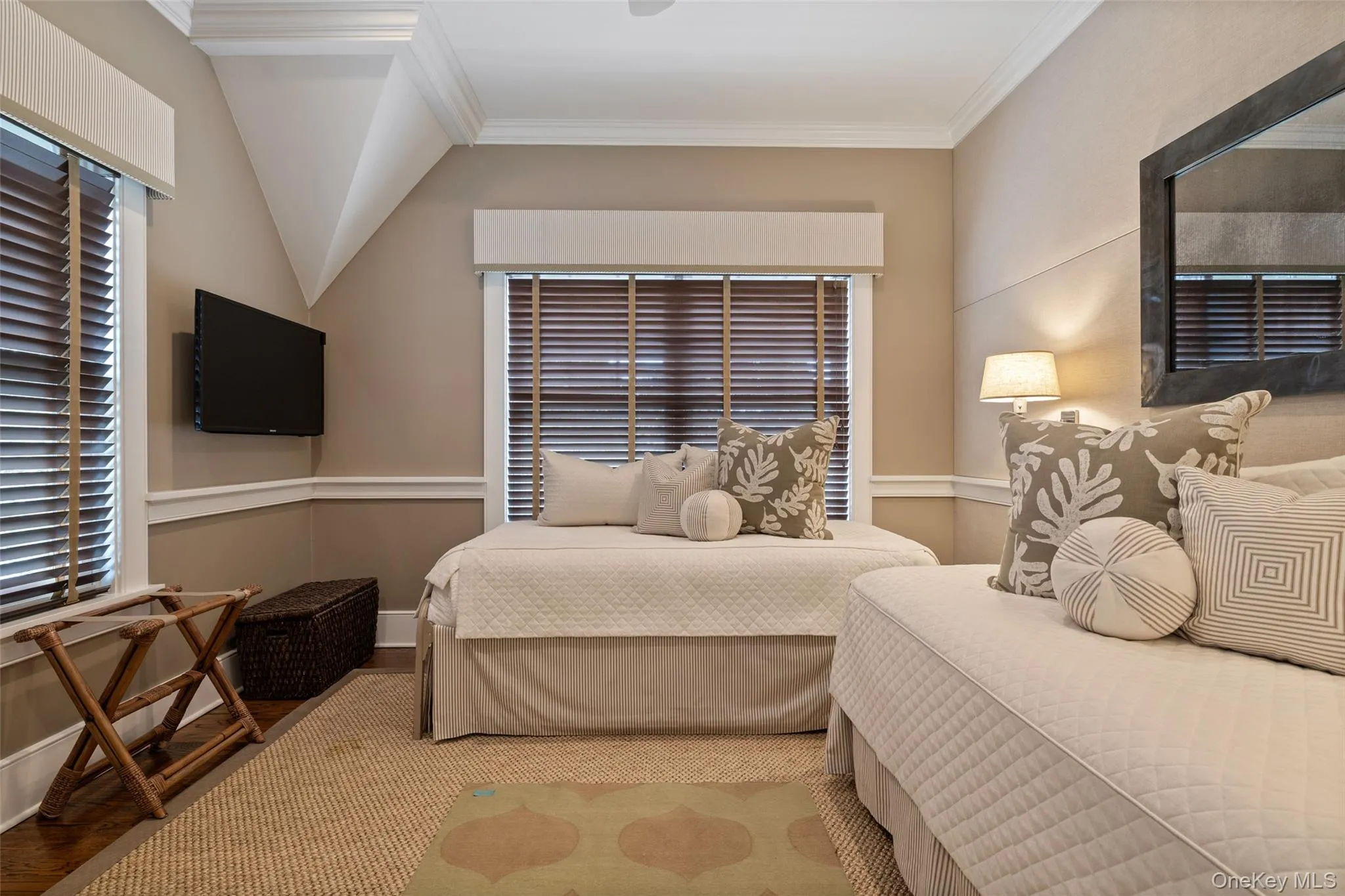 1 Meadow Way, East Hampton, NY, 4 Bedrooms Bedrooms, 7 Rooms Rooms,4 BathroomsBathrooms,Residential Lease,For Rent,Meadow,0,1001534 1 Meadow Way, East Hampton, NY, 4 Bedrooms Bedrooms, 7 Rooms Rooms,4 BathroomsBathrooms,Residential Lease,For Rent,Meadow,0,1001534