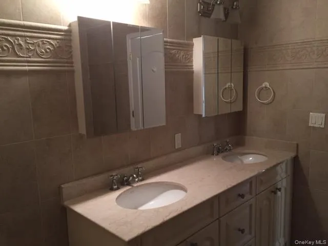 26 Broadway, Long Beach, NY, 3 Bedrooms Bedrooms, 8 Rooms Rooms,2 BathroomsBathrooms,Residential Lease,For Rent,Broadway,0,1001536 26 Broadway, Long Beach, NY, 3 Bedrooms Bedrooms, 8 Rooms Rooms,2 BathroomsBathrooms,Residential Lease,For Rent,Broadway,0,1001536
