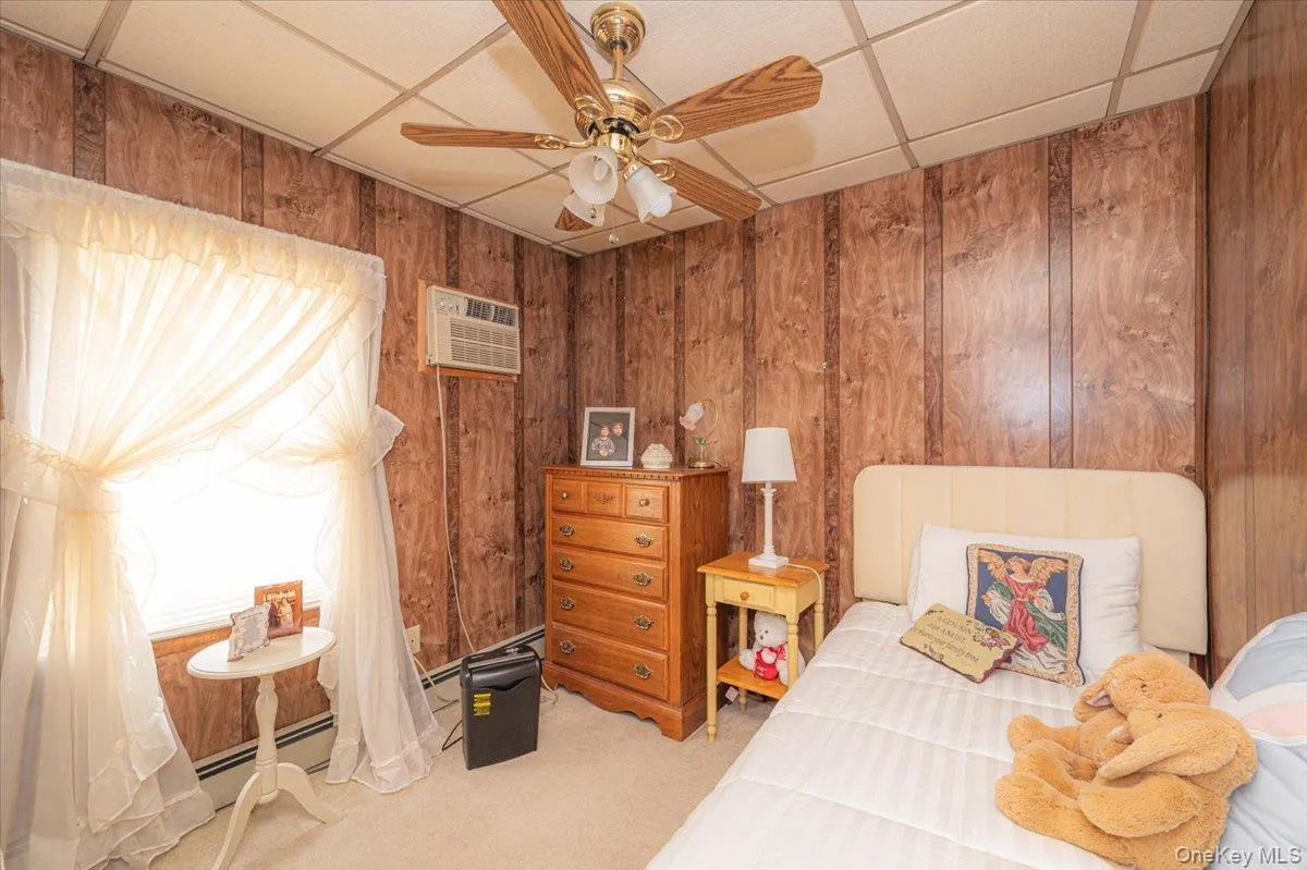 19815 33rd Avenue, New York, NY, 3 Bedrooms Bedrooms, 7 Rooms Rooms,1 BathroomBathrooms,Residential,For Rent,33rd,0,1001549 19815 33rd Avenue, New York, NY, 3 Bedrooms Bedrooms, 7 Rooms Rooms,1 BathroomBathrooms,Residential,For Rent,33rd,0,1001549