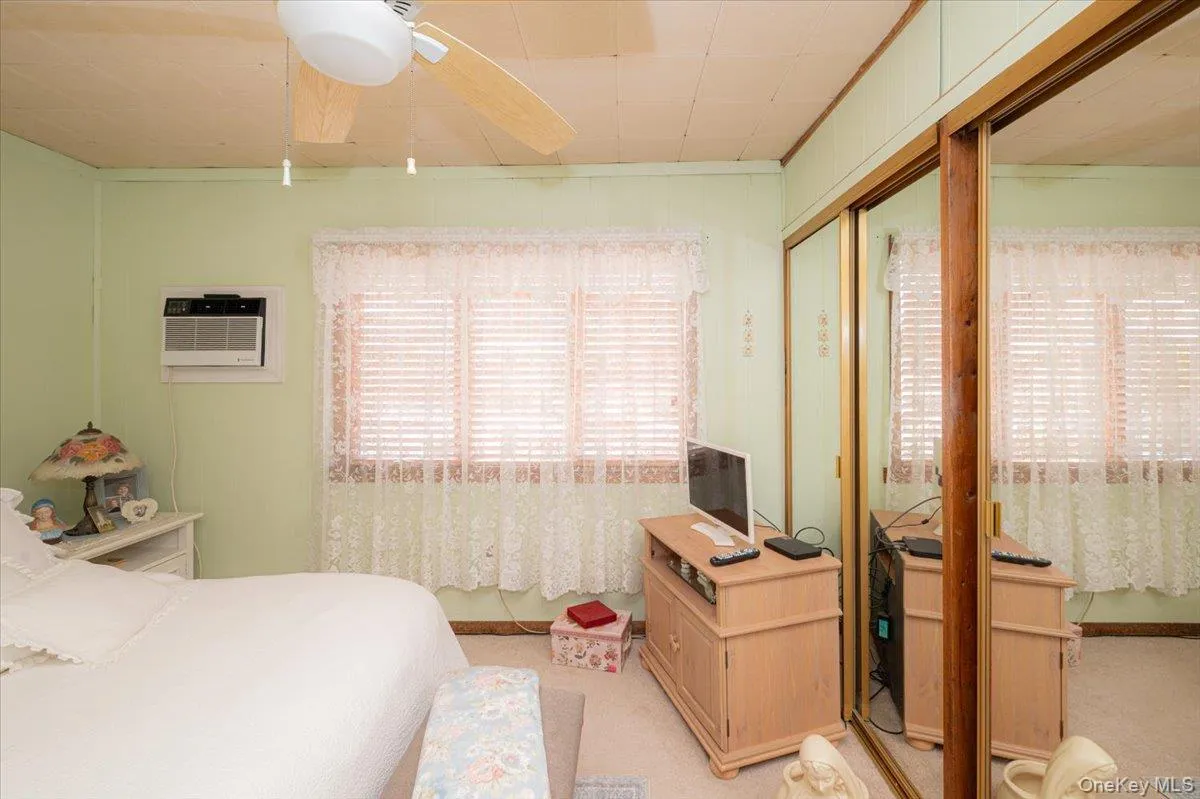 19815 33rd Avenue, New York, NY, 3 Bedrooms Bedrooms, 7 Rooms Rooms,1 BathroomBathrooms,Residential,For Rent,33rd,0,1001549 19815 33rd Avenue, New York, NY, 3 Bedrooms Bedrooms, 7 Rooms Rooms,1 BathroomBathrooms,Residential,For Rent,33rd,0,1001549