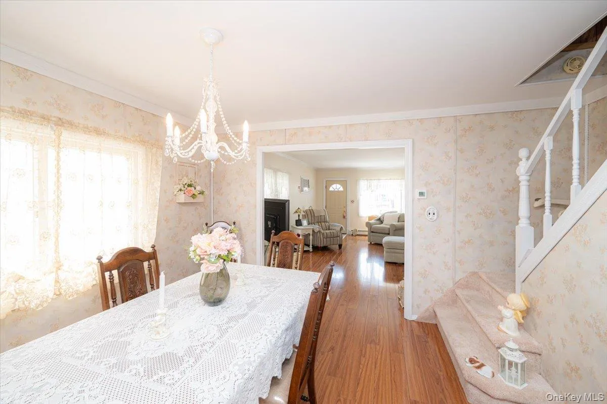 19815 33rd Avenue, New York, NY, 3 Bedrooms Bedrooms, 7 Rooms Rooms,1 BathroomBathrooms,Residential,For Rent,33rd,0,1001549 19815 33rd Avenue, New York, NY, 3 Bedrooms Bedrooms, 7 Rooms Rooms,1 BathroomBathrooms,Residential,For Rent,33rd,0,1001549