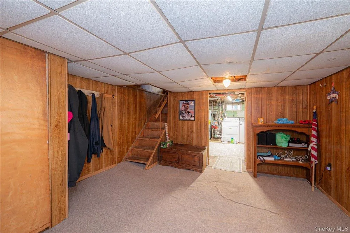 19815 33rd Avenue, New York, NY, 3 Bedrooms Bedrooms, 7 Rooms Rooms,1 BathroomBathrooms,Residential,For Rent,33rd,0,1001549 19815 33rd Avenue, New York, NY, 3 Bedrooms Bedrooms, 7 Rooms Rooms,1 BathroomBathrooms,Residential,For Rent,33rd,0,1001549