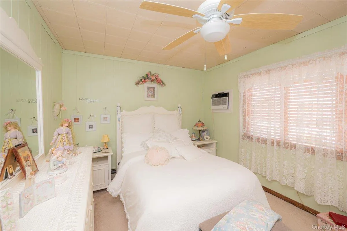 19815 33rd Avenue, New York, NY, 3 Bedrooms Bedrooms, 7 Rooms Rooms,1 BathroomBathrooms,Residential,For Rent,33rd,0,1001549 19815 33rd Avenue, New York, NY, 3 Bedrooms Bedrooms, 7 Rooms Rooms,1 BathroomBathrooms,Residential,For Rent,33rd,0,1001549