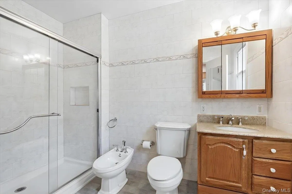 68 Brendon Hill Road, Yonkers, NY, 3 Bedrooms Bedrooms, 7 Rooms Rooms,2 BathroomsBathrooms,Residential,For Rent,Brendon Hill,0,1001552 68 Brendon Hill Road, Yonkers, NY, 3 Bedrooms Bedrooms, 7 Rooms Rooms,2 BathroomsBathrooms,Residential,For Rent,Brendon Hill,0,1001552