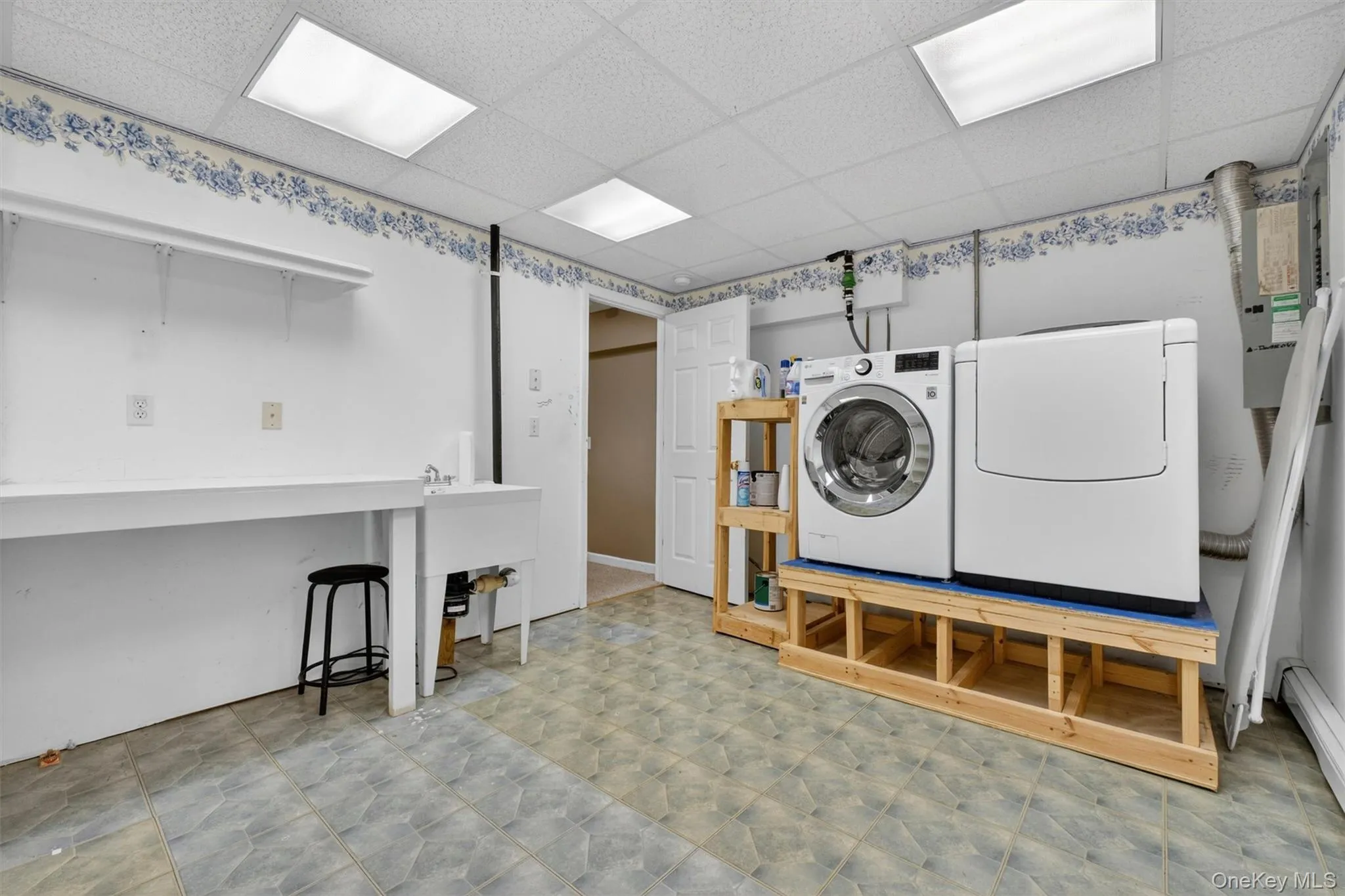 129 Moonlight Drive, East Fishkill, NY, 4 Bedrooms Bedrooms, 10 Rooms Rooms,2 BathroomsBathrooms,Residential,For Rent,Moonlight,0,1001554 129 Moonlight Drive, East Fishkill, NY, 4 Bedrooms Bedrooms, 10 Rooms Rooms,2 BathroomsBathrooms,Residential,For Rent,Moonlight,0,1001554