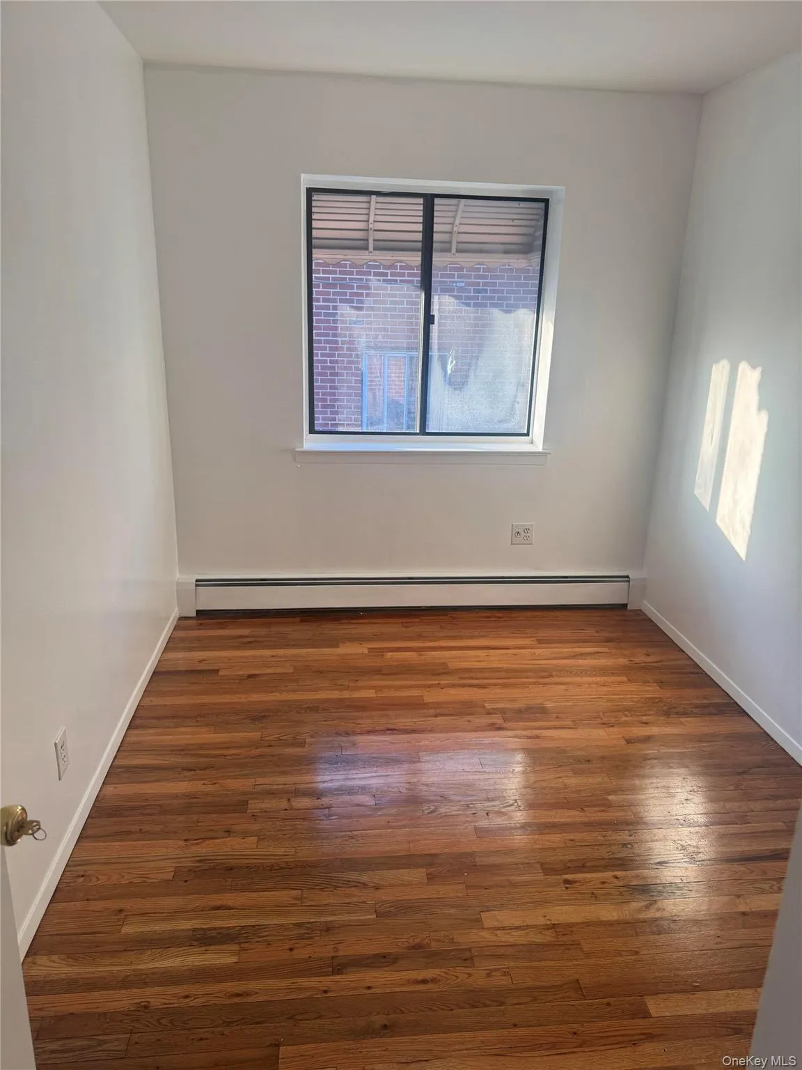 4225 Hill Avenue, New York, NY, 3 Bedrooms Bedrooms, 5 Rooms Rooms,2 BathroomsBathrooms,Residential Lease,For Rent,Hill,0,1001559 4225 Hill Avenue, New York, NY, 3 Bedrooms Bedrooms, 5 Rooms Rooms,2 BathroomsBathrooms,Residential Lease,For Rent,Hill,0,1001559