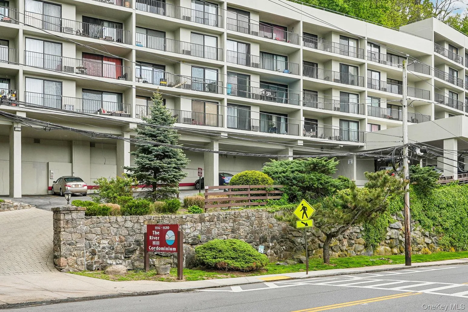 1120 Warburton Avenue, Yonkers, NY, 1 Bedroom Bedrooms, 3 Rooms Rooms,1 BathroomBathrooms,Residential,For Rent,Warburton,0,1001566 1120 Warburton Avenue, Yonkers, NY, 1 Bedroom Bedrooms, 3 Rooms Rooms,1 BathroomBathrooms,Residential,For Rent,Warburton,0,1001566