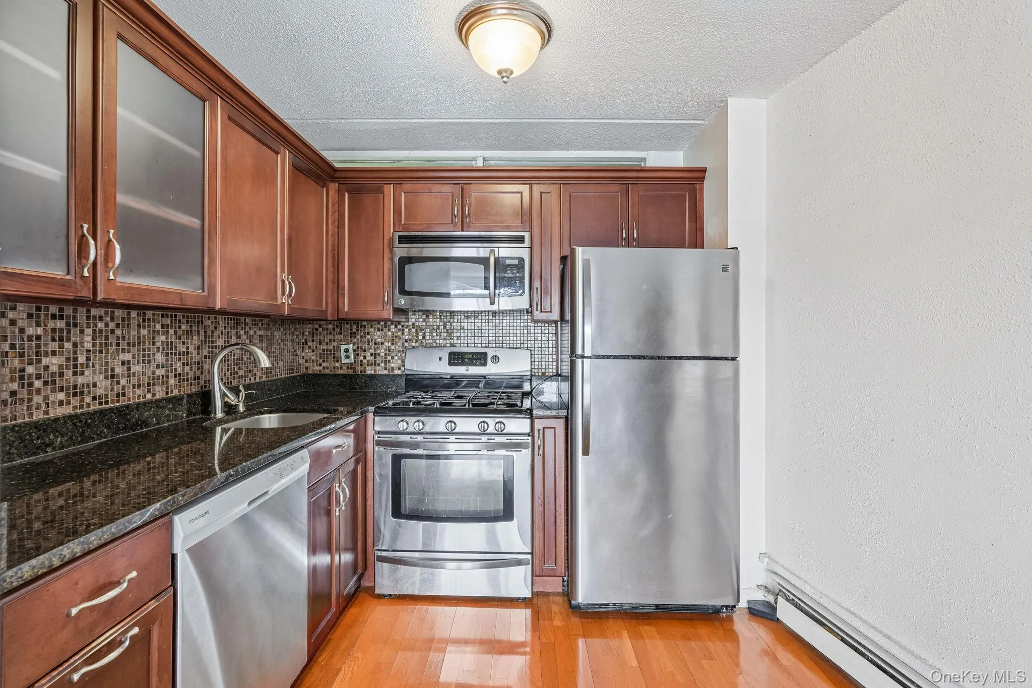 1120 Warburton Avenue, Yonkers, NY, 1 Bedroom Bedrooms, 3 Rooms Rooms,1 BathroomBathrooms,Residential,For Rent,Warburton,0,1001566 1120 Warburton Avenue, Yonkers, NY, 1 Bedroom Bedrooms, 3 Rooms Rooms,1 BathroomBathrooms,Residential,For Rent,Warburton,0,1001566
