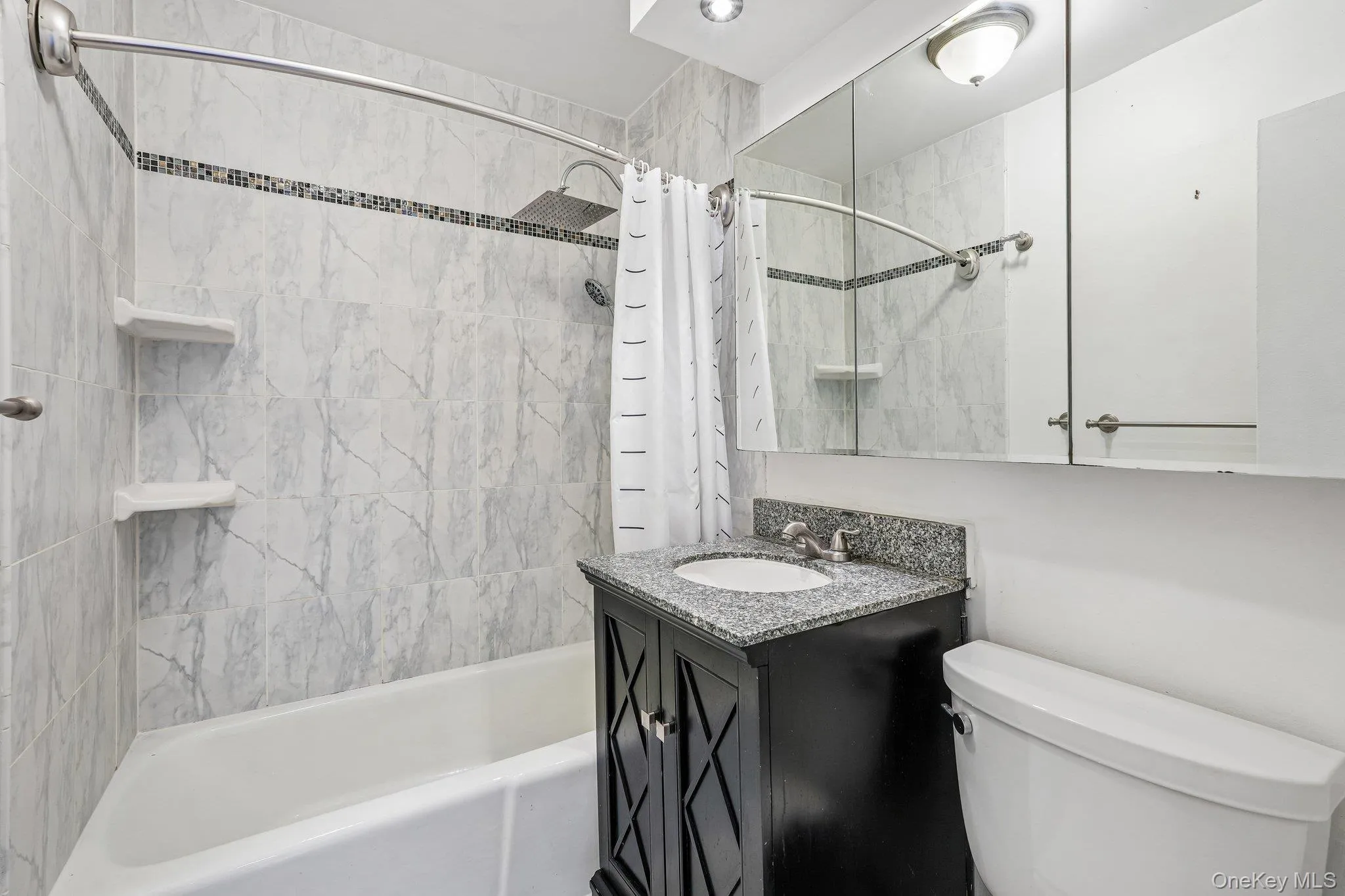 1120 Warburton Avenue, Yonkers, NY, 1 Bedroom Bedrooms, 3 Rooms Rooms,1 BathroomBathrooms,Residential,For Rent,Warburton,0,1001566 1120 Warburton Avenue, Yonkers, NY, 1 Bedroom Bedrooms, 3 Rooms Rooms,1 BathroomBathrooms,Residential,For Rent,Warburton,0,1001566