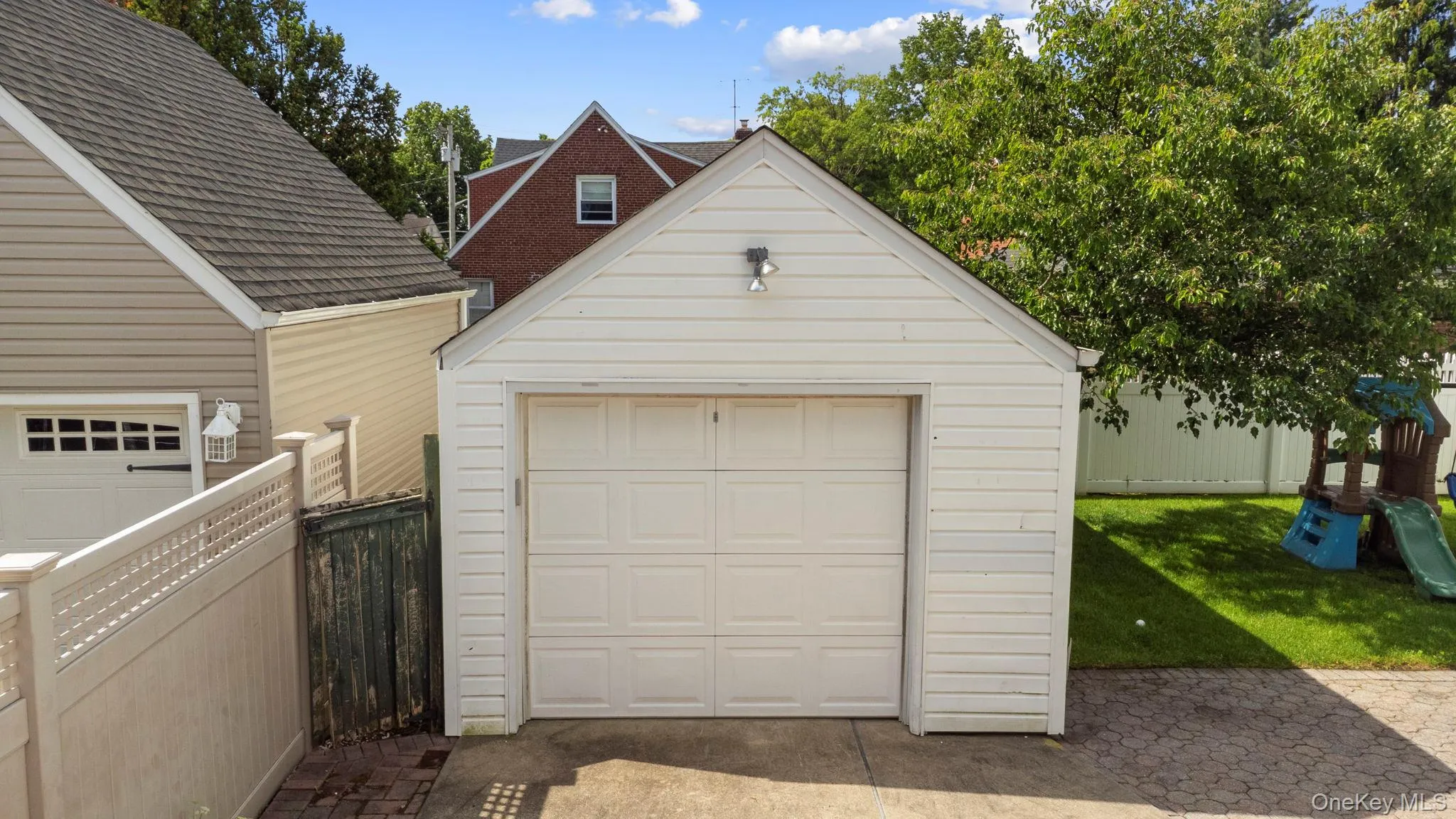 1049 Admont Avenue, Hempstead, NY, 3 Bedrooms Bedrooms, 8 Rooms Rooms,1 BathroomBathrooms,Residential,For Rent,Admont,0,1001567 1049 Admont Avenue, Hempstead, NY, 3 Bedrooms Bedrooms, 8 Rooms Rooms,1 BathroomBathrooms,Residential,For Rent,Admont,0,1001567
