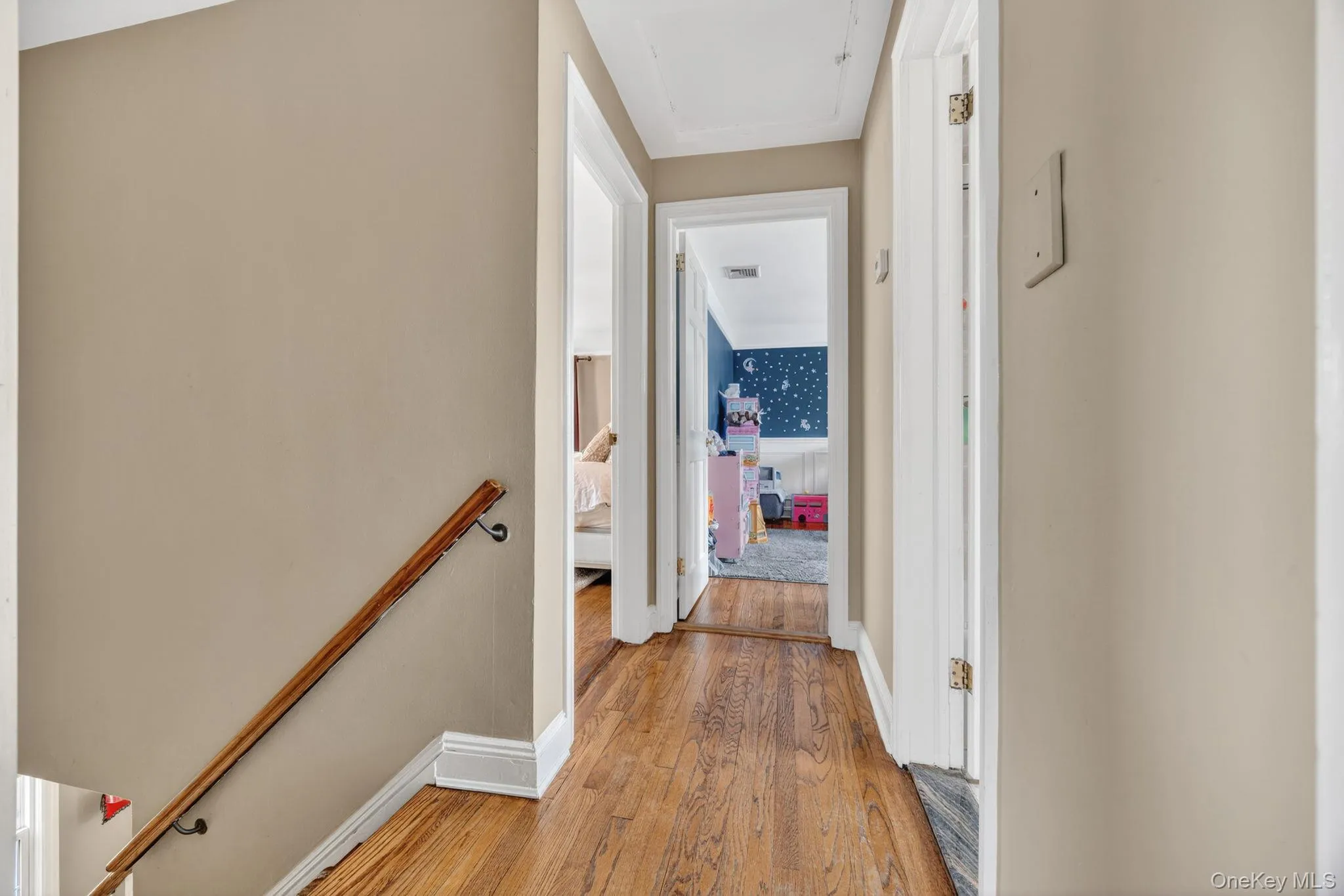 1049 Admont Avenue, Hempstead, NY, 3 Bedrooms Bedrooms, 8 Rooms Rooms,1 BathroomBathrooms,Residential,For Rent,Admont,0,1001567 1049 Admont Avenue, Hempstead, NY, 3 Bedrooms Bedrooms, 8 Rooms Rooms,1 BathroomBathrooms,Residential,For Rent,Admont,0,1001567