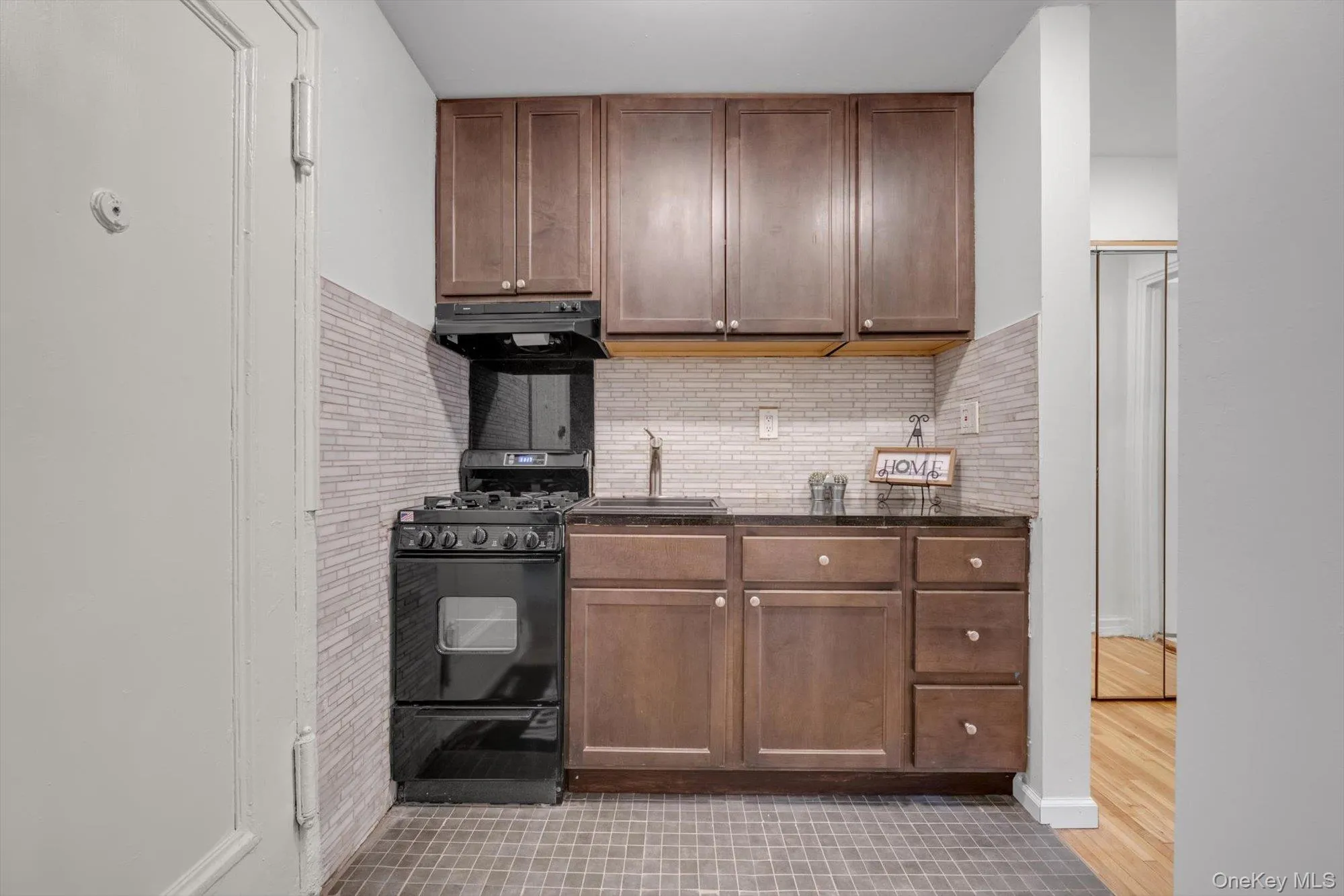 111-01 66th Road, New York, NY, 1 Bedroom Bedrooms, 3 Rooms Rooms,1 BathroomBathrooms,Residential,For Rent,66th,0,1001576 111-01 66th Road, New York, NY, 1 Bedroom Bedrooms, 3 Rooms Rooms,1 BathroomBathrooms,Residential,For Rent,66th,0,1001576