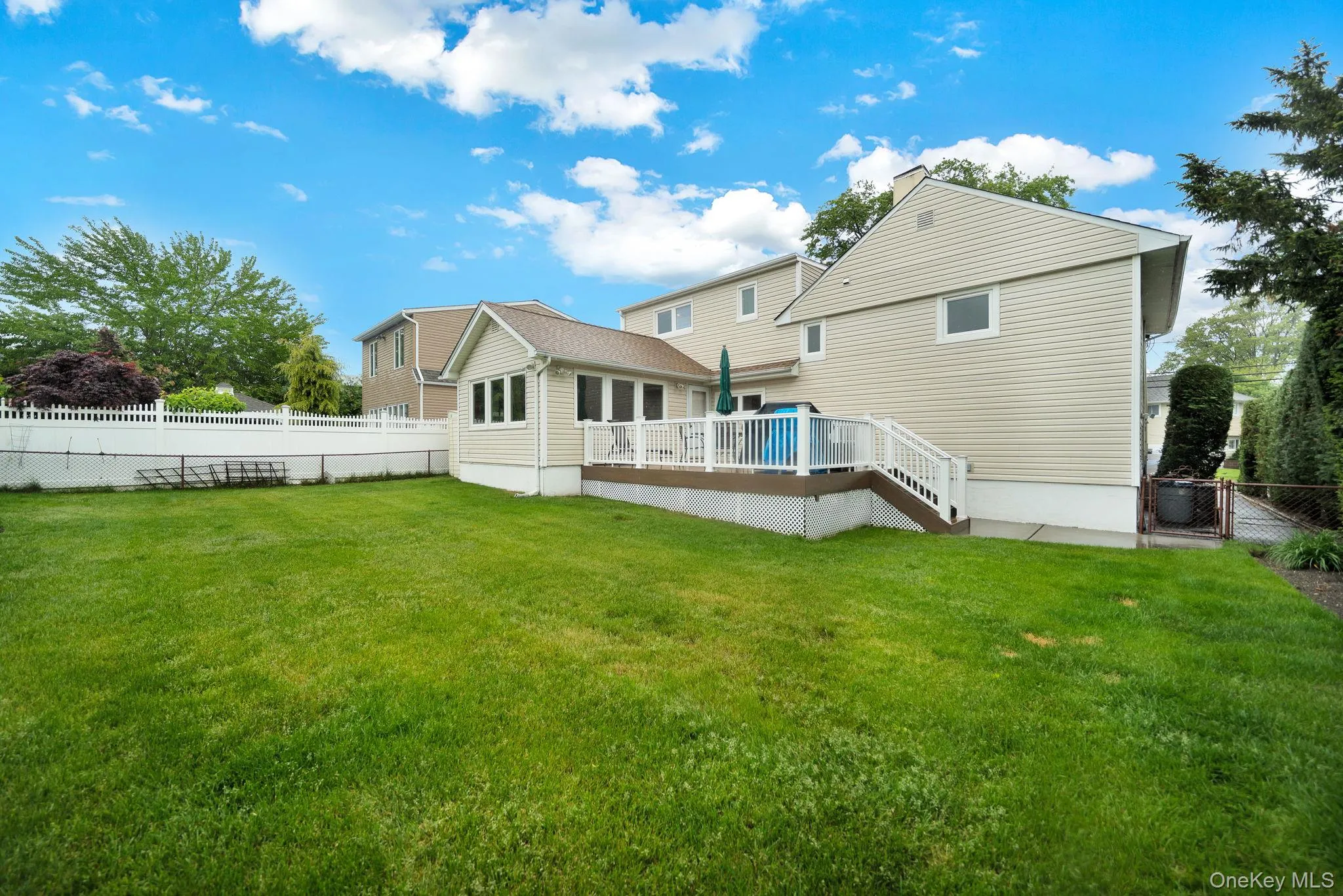 321 Waukena Avenue, Hempstead, NY, 3 Bedrooms Bedrooms, 11 Rooms Rooms,2 BathroomsBathrooms,Residential,For Rent,Waukena,0,1001577 321 Waukena Avenue, Hempstead, NY, 3 Bedrooms Bedrooms, 11 Rooms Rooms,2 BathroomsBathrooms,Residential,For Rent,Waukena,0,1001577