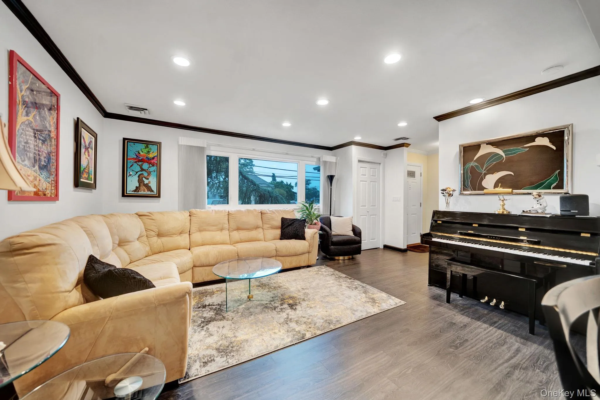 321 Waukena Avenue, Hempstead, NY, 3 Bedrooms Bedrooms, 11 Rooms Rooms,2 BathroomsBathrooms,Residential,For Rent,Waukena,0,1001577 321 Waukena Avenue, Hempstead, NY, 3 Bedrooms Bedrooms, 11 Rooms Rooms,2 BathroomsBathrooms,Residential,For Rent,Waukena,0,1001577