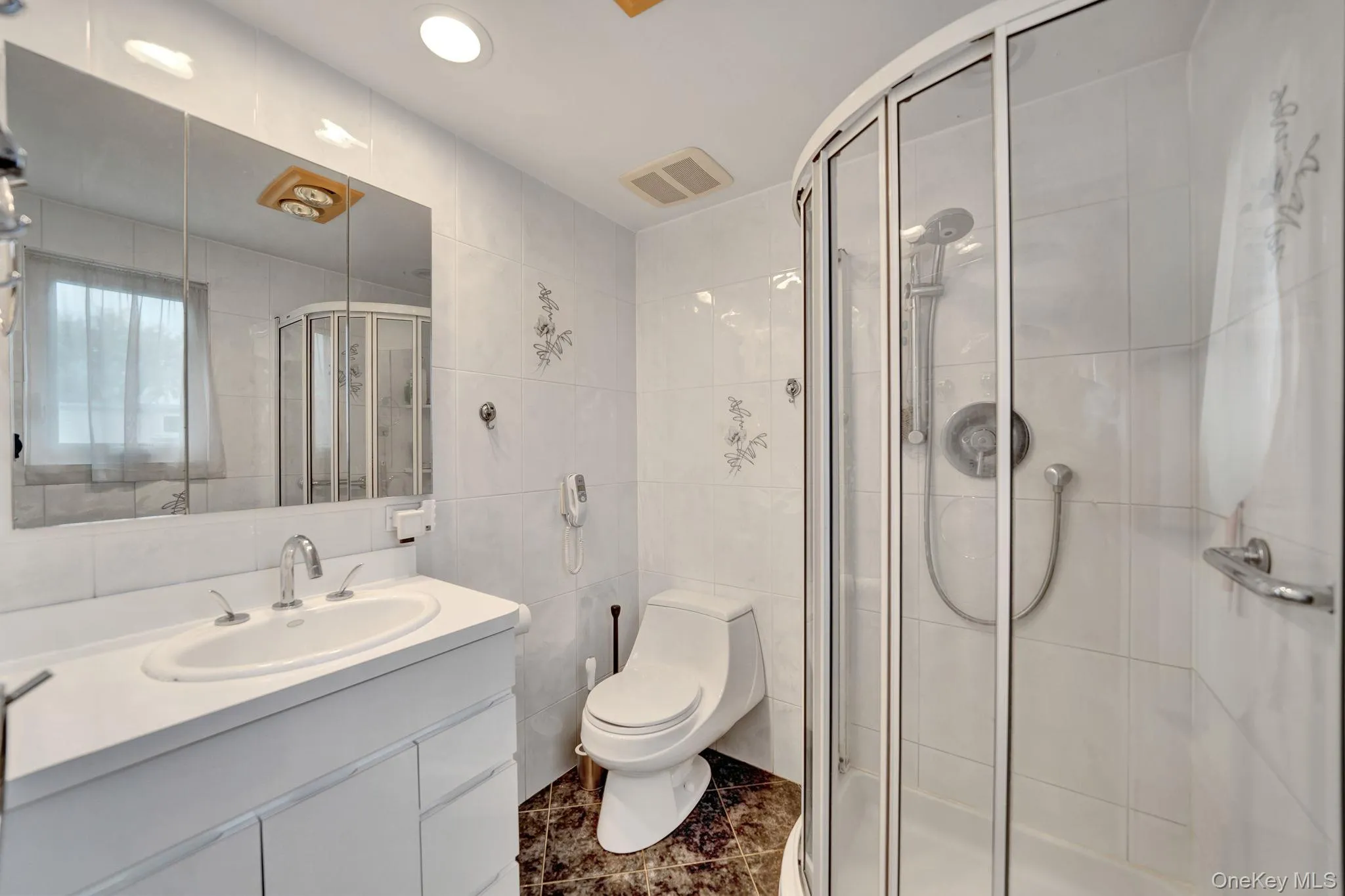 321 Waukena Avenue, Hempstead, NY, 3 Bedrooms Bedrooms, 11 Rooms Rooms,2 BathroomsBathrooms,Residential,For Rent,Waukena,0,1001577 321 Waukena Avenue, Hempstead, NY, 3 Bedrooms Bedrooms, 11 Rooms Rooms,2 BathroomsBathrooms,Residential,For Rent,Waukena,0,1001577
