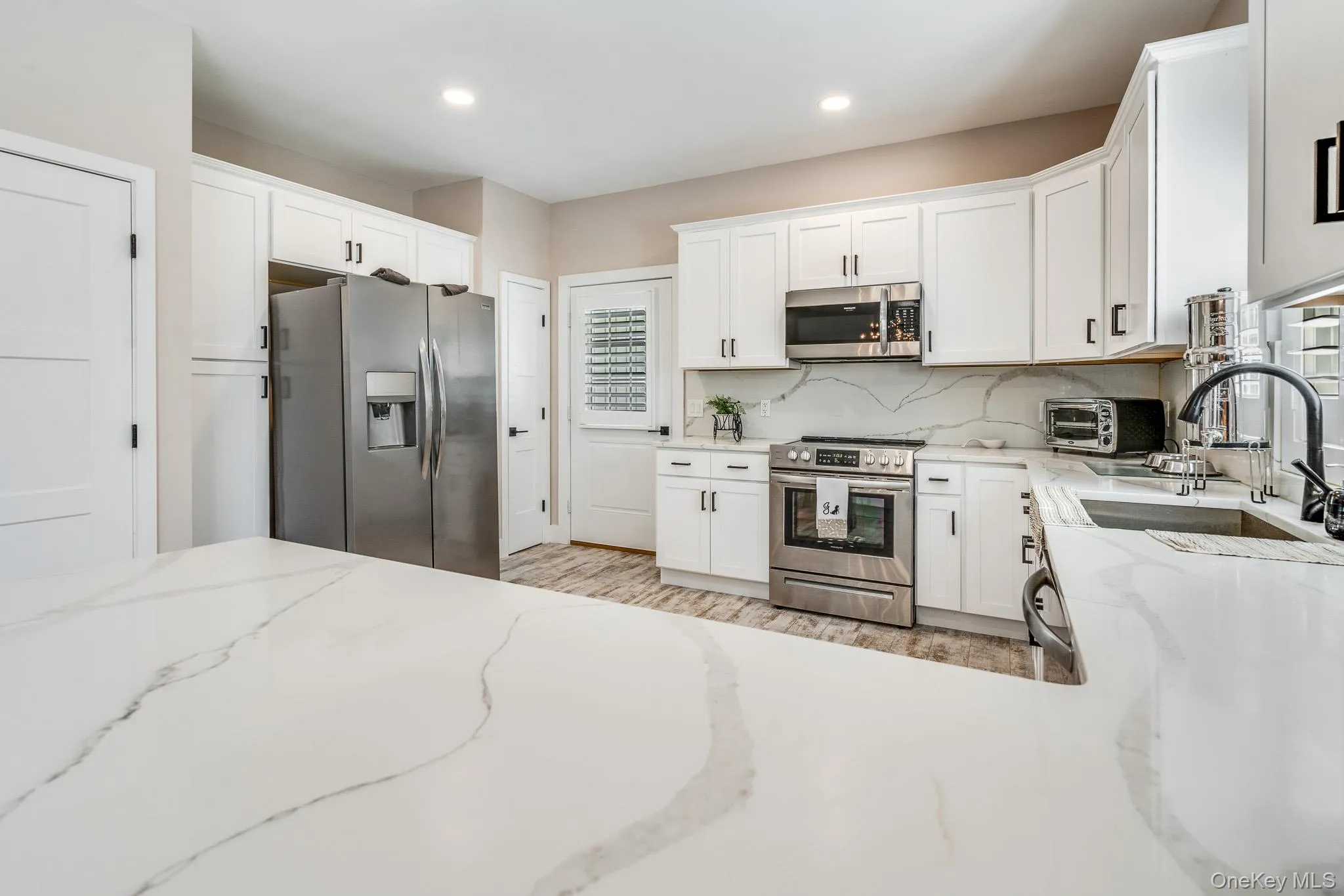 quartz countertops & backsplash quartz countertops & backsplash