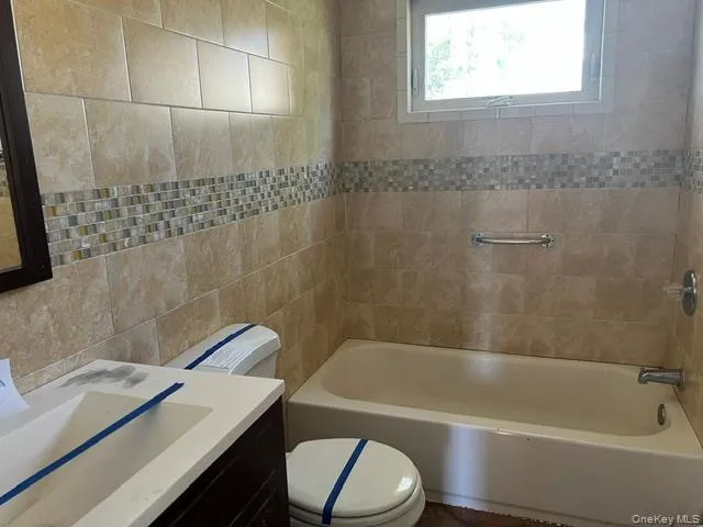 BATH 1 BATH 1