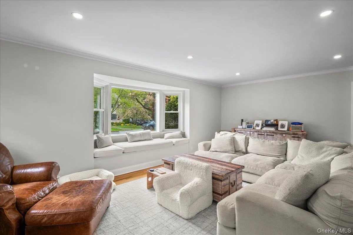 19 Bonnie Way, Mamaroneck, NY, 4 Bedrooms Bedrooms, 6 Rooms Rooms,3 BathroomsBathrooms,Residential Lease,For Rent,Bonnie,0,1001586 19 Bonnie Way, Mamaroneck, NY, 4 Bedrooms Bedrooms, 6 Rooms Rooms,3 BathroomsBathrooms,Residential Lease,For Rent,Bonnie,0,1001586