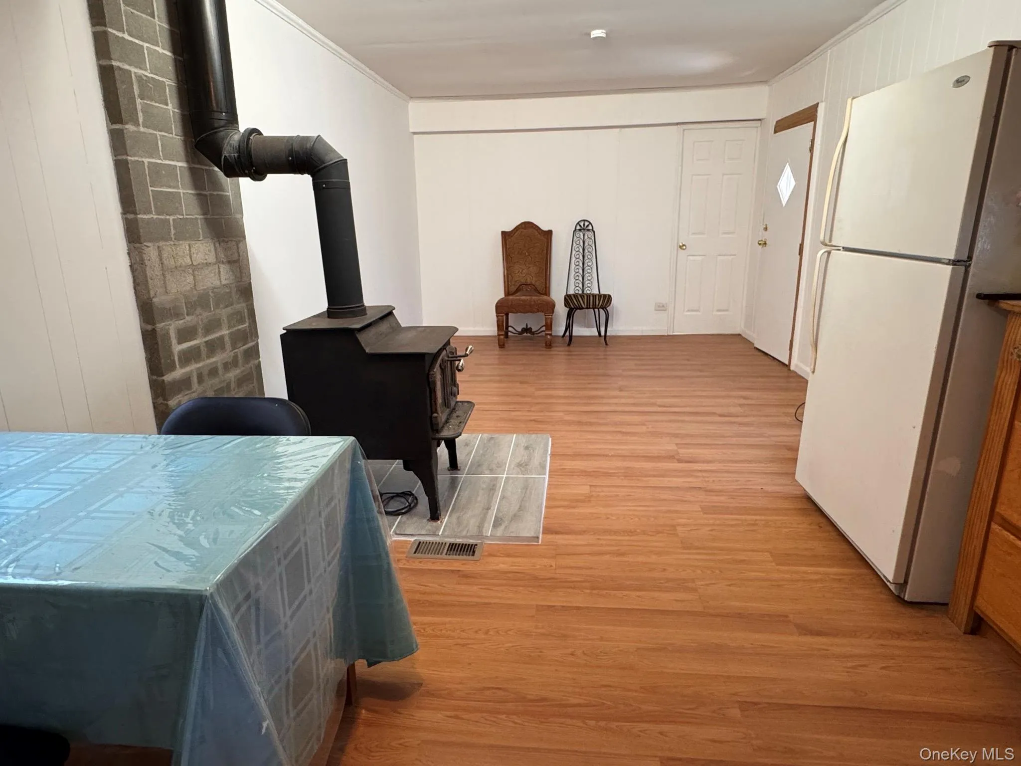 23 Daisy Dr, Port Jervis, NY, 3 Bedrooms Bedrooms, 6 Rooms Rooms,1 BathroomBathrooms,Residential Lease,For Rent,Daisy Dr,0,1001587 23 Daisy Dr, Port Jervis, NY, 3 Bedrooms Bedrooms, 6 Rooms Rooms,1 BathroomBathrooms,Residential Lease,For Rent,Daisy Dr,0,1001587