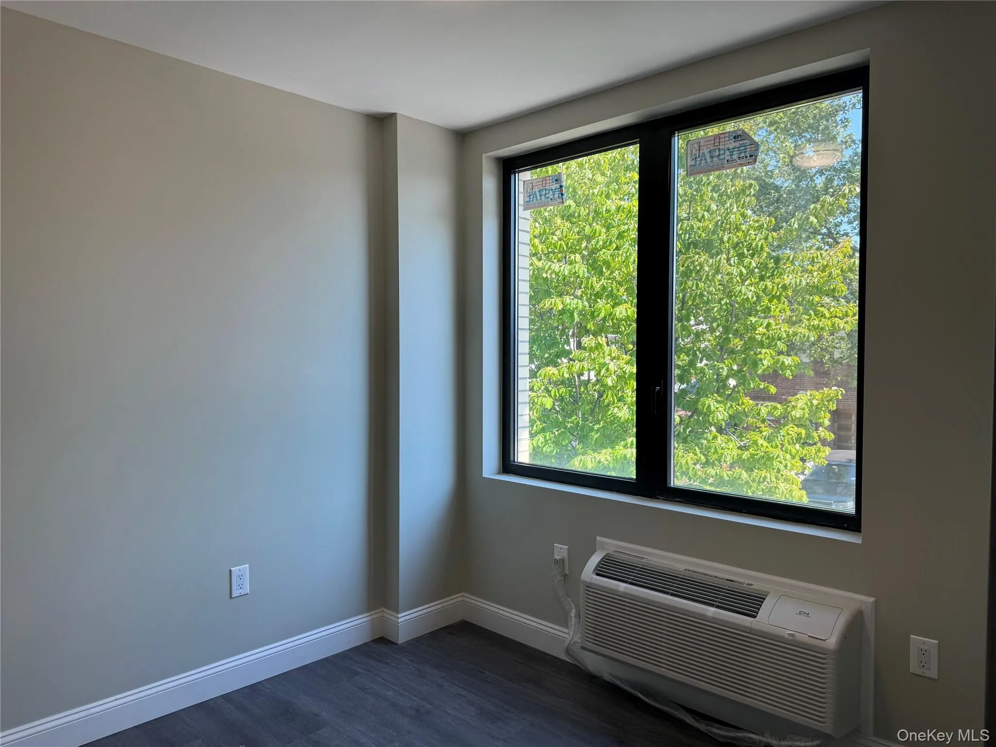 163-07 72nd Ave, New York, NY, 1 Bedroom Bedrooms, 4 Rooms Rooms,1 BathroomBathrooms,Residential Lease,For Rent,72nd Ave,0,1001588 163-07 72nd Ave, New York, NY, 1 Bedroom Bedrooms, 4 Rooms Rooms,1 BathroomBathrooms,Residential Lease,For Rent,72nd Ave,0,1001588