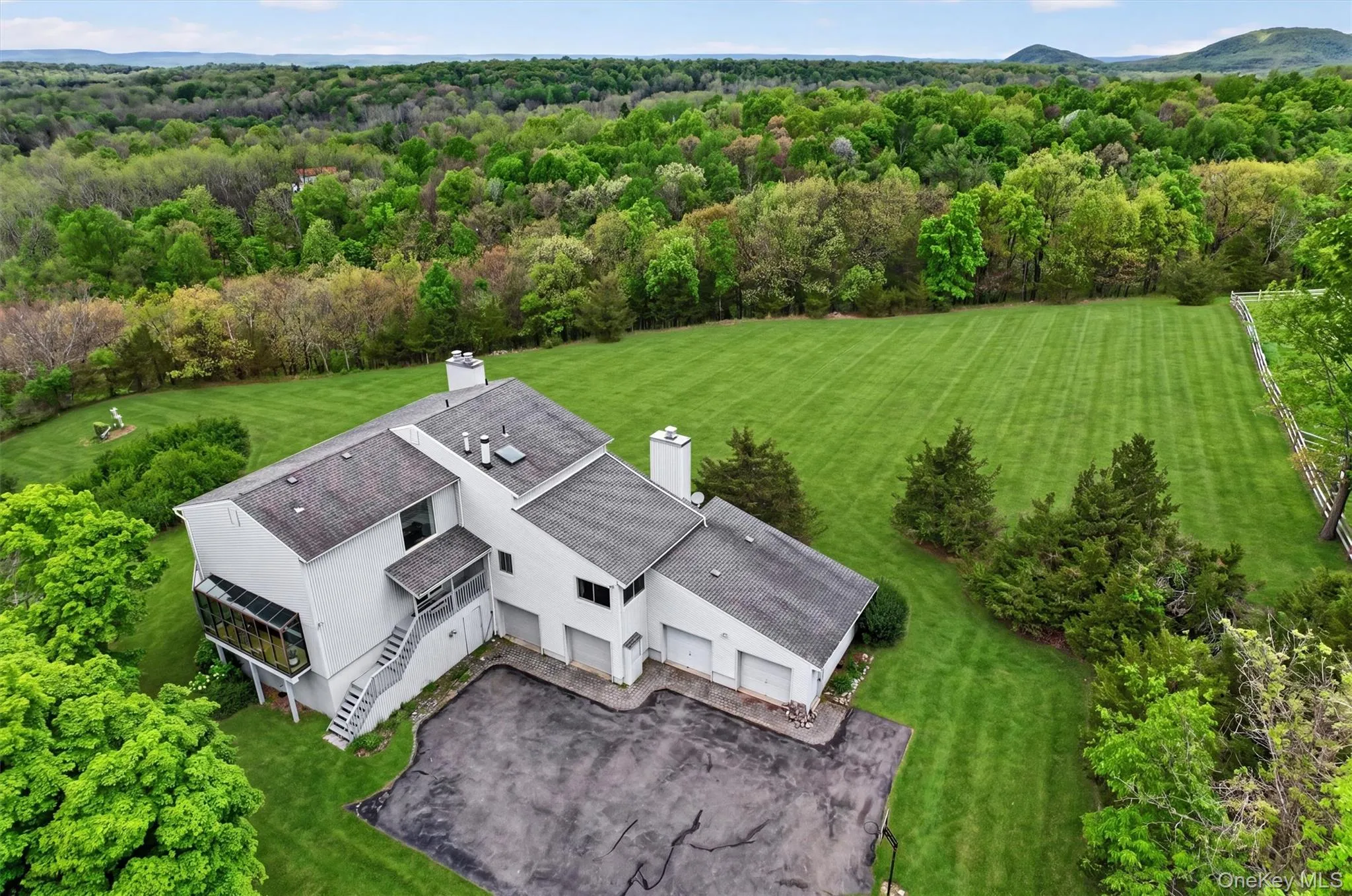 15 Deer Pond Drive, Warwick (town), NY, 4 Bedrooms Bedrooms, 6 Rooms Rooms,3 BathroomsBathrooms,Residential,For Rent,Deer Pond,0,1001590 15 Deer Pond Drive, Warwick (town), NY, 4 Bedrooms Bedrooms, 6 Rooms Rooms,3 BathroomsBathrooms,Residential,For Rent,Deer Pond,0,1001590