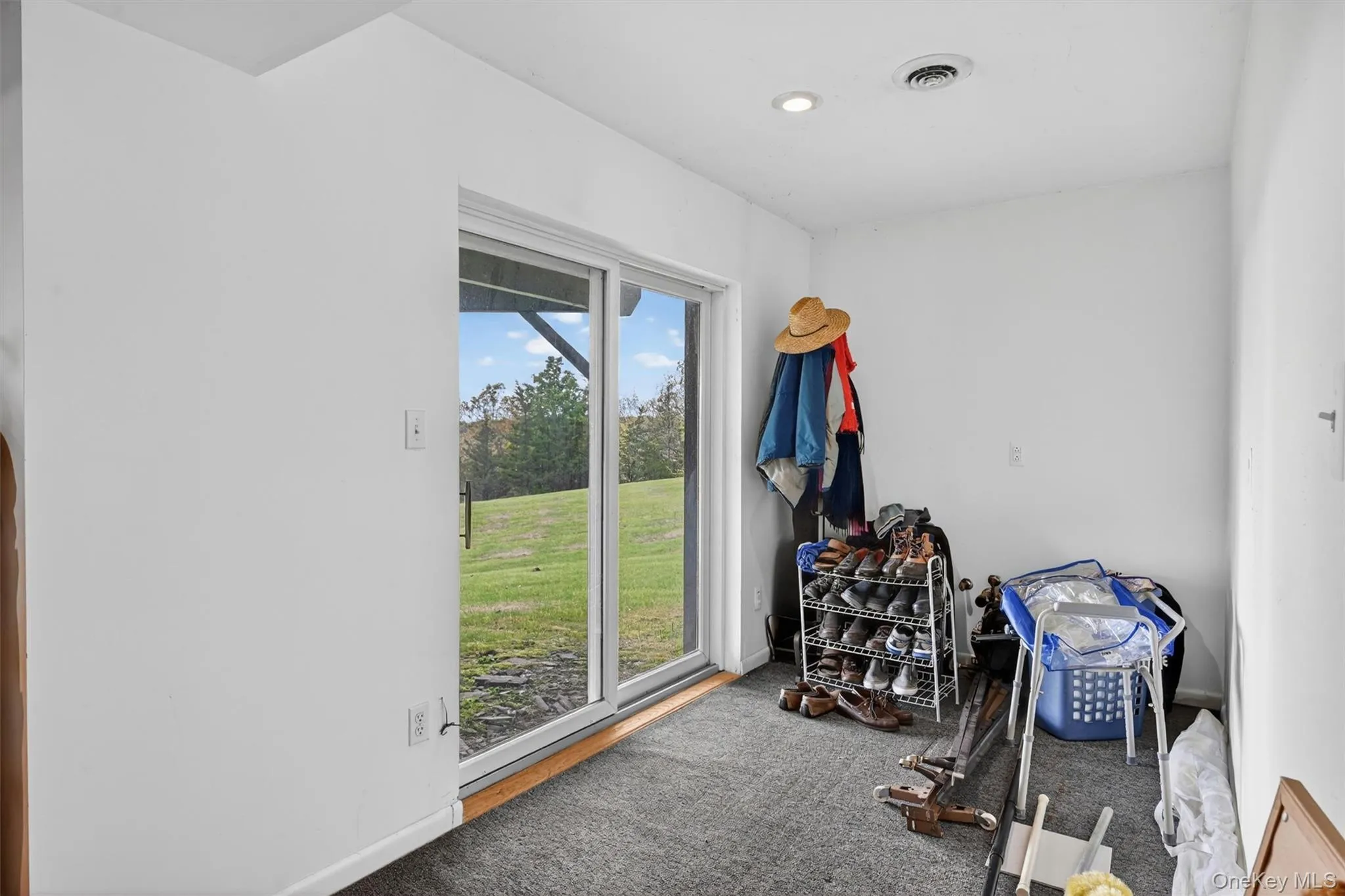 15 Deer Pond Drive, Warwick (town), NY, 4 Bedrooms Bedrooms, 6 Rooms Rooms,3 BathroomsBathrooms,Residential,For Rent,Deer Pond,0,1001590 15 Deer Pond Drive, Warwick (town), NY, 4 Bedrooms Bedrooms, 6 Rooms Rooms,3 BathroomsBathrooms,Residential,For Rent,Deer Pond,0,1001590