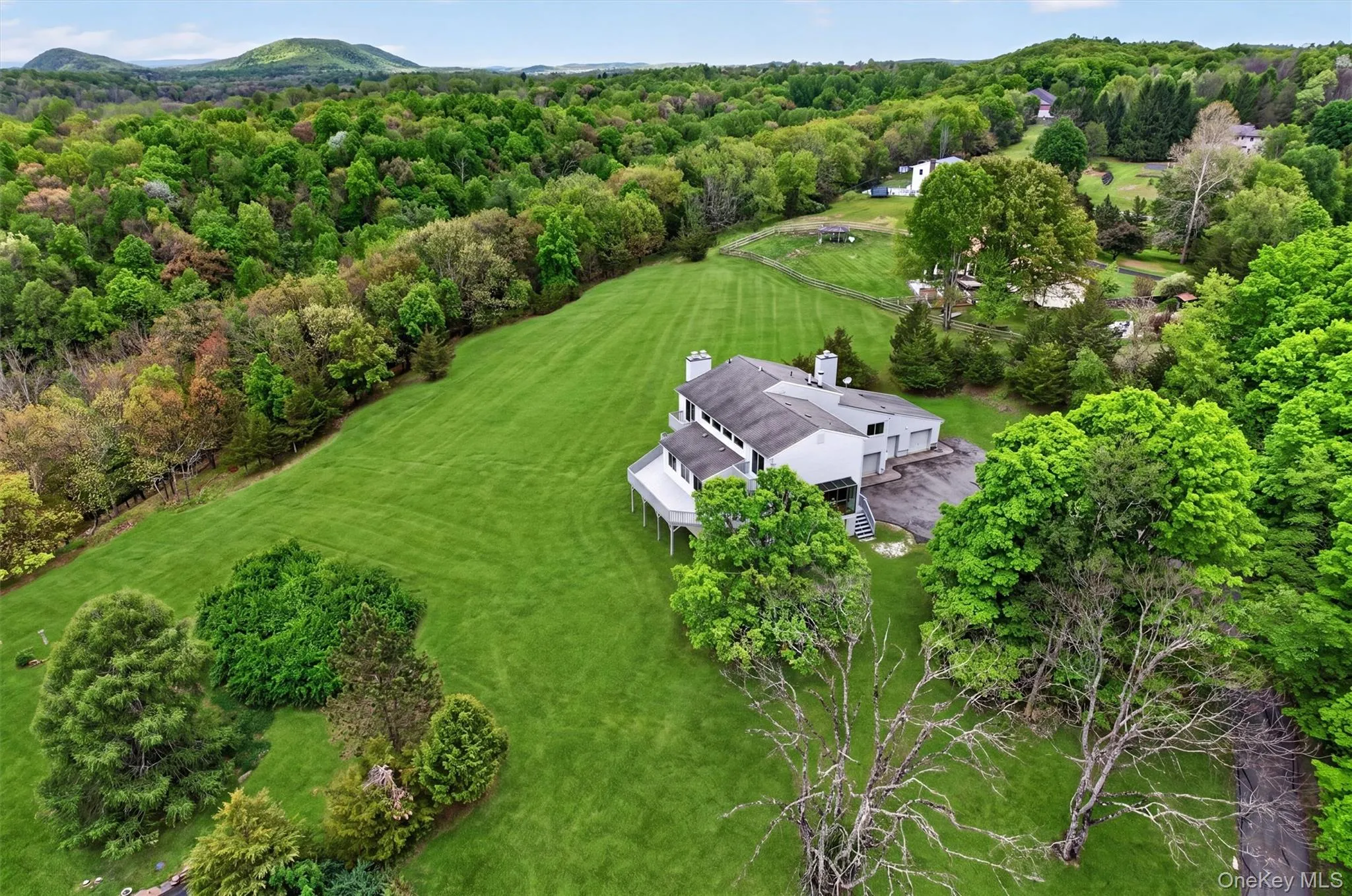 15 Deer Pond Drive, Warwick (town), NY, 4 Bedrooms Bedrooms, 6 Rooms Rooms,3 BathroomsBathrooms,Residential,For Rent,Deer Pond,0,1001590 15 Deer Pond Drive, Warwick (town), NY, 4 Bedrooms Bedrooms, 6 Rooms Rooms,3 BathroomsBathrooms,Residential,For Rent,Deer Pond,0,1001590