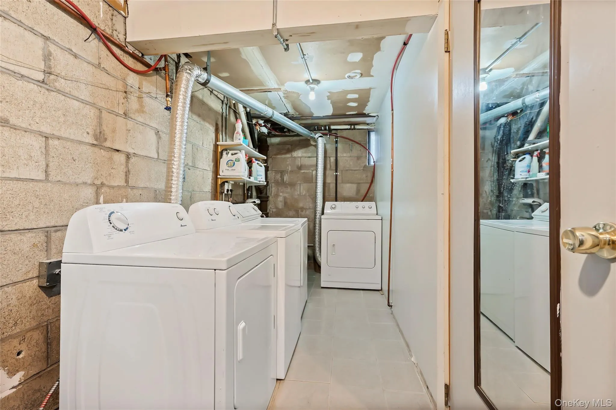 425 First Avenue, Pelham, NY, 2 Bedrooms Bedrooms, 5 Rooms Rooms,1 BathroomBathrooms,Residential Lease,For Rent,First,0,1001591 425 First Avenue, Pelham, NY, 2 Bedrooms Bedrooms, 5 Rooms Rooms,1 BathroomBathrooms,Residential Lease,For Rent,First,0,1001591