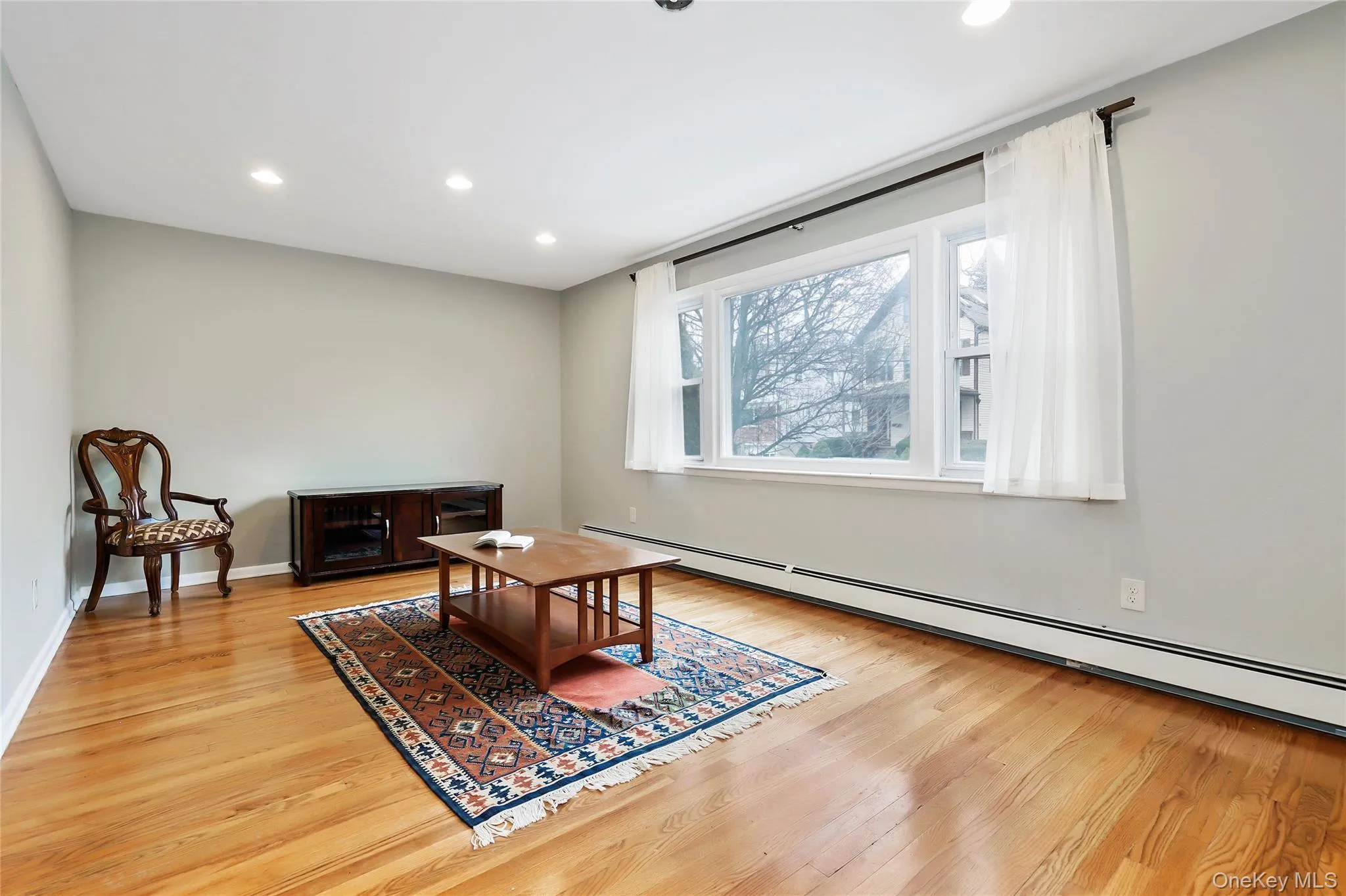 425 First Avenue, Pelham, NY, 2 Bedrooms Bedrooms, 5 Rooms Rooms,1 BathroomBathrooms,Residential Lease,For Rent,First,0,1001591 425 First Avenue, Pelham, NY, 2 Bedrooms Bedrooms, 5 Rooms Rooms,1 BathroomBathrooms,Residential Lease,For Rent,First,0,1001591