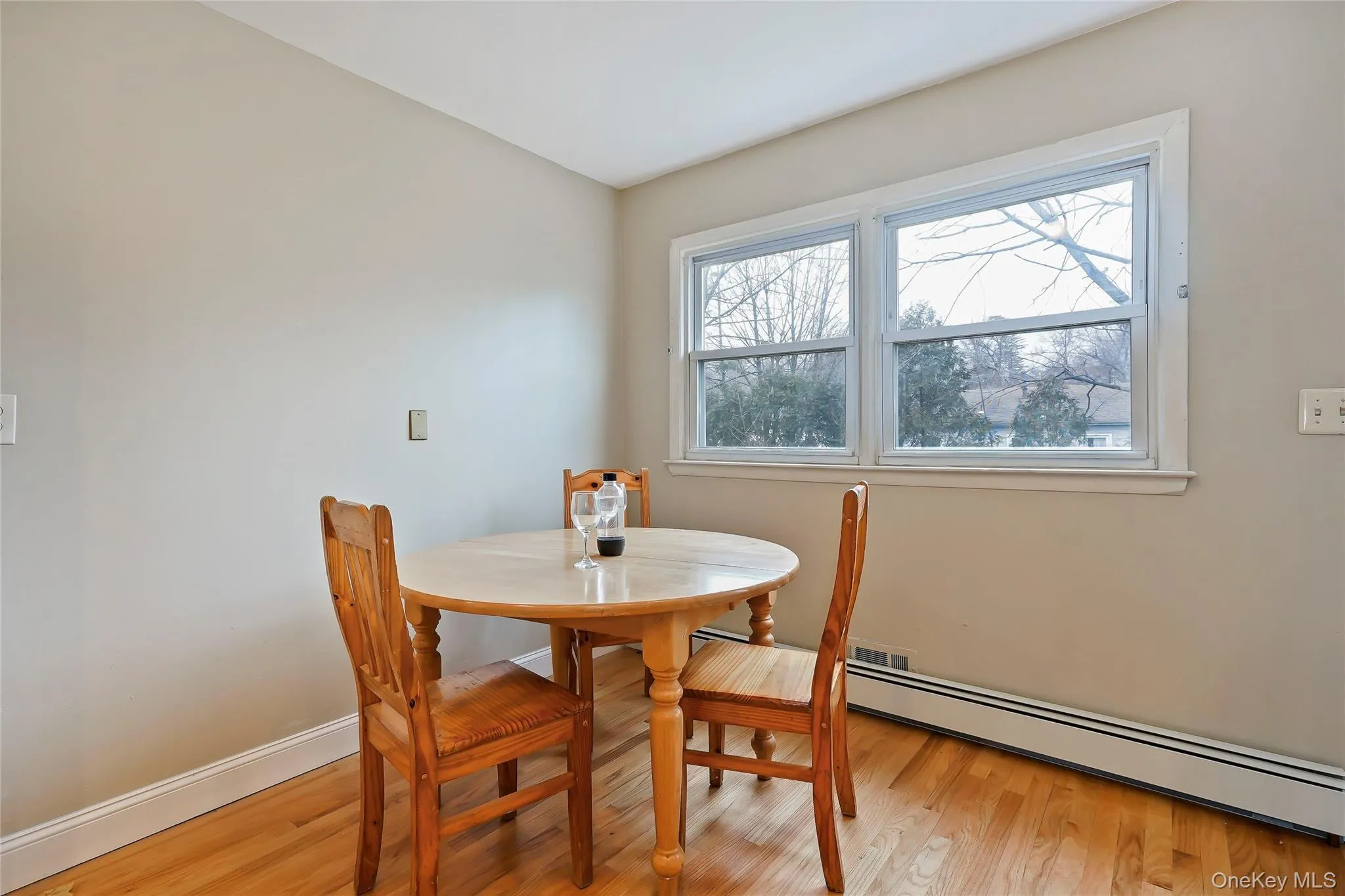 425 First Avenue, Pelham, NY, 2 Bedrooms Bedrooms, 5 Rooms Rooms,1 BathroomBathrooms,Residential Lease,For Rent,First,0,1001591 425 First Avenue, Pelham, NY, 2 Bedrooms Bedrooms, 5 Rooms Rooms,1 BathroomBathrooms,Residential Lease,For Rent,First,0,1001591