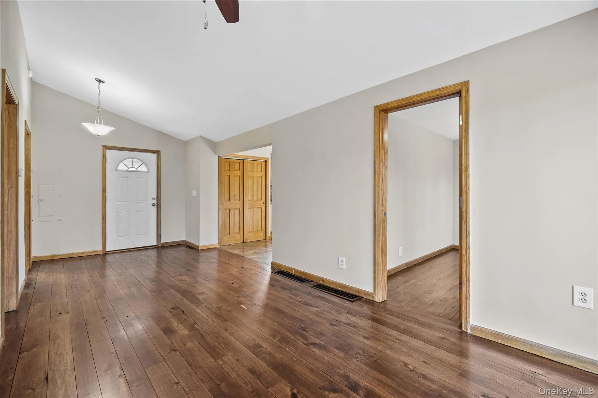 31 Paradise Hill, Cornwall, NY, 2 Bedrooms Bedrooms, 5 Rooms Rooms,1 BathroomBathrooms,Residential,For Rent,Paradise,0,1001595 31 Paradise Hill, Cornwall, NY, 2 Bedrooms Bedrooms, 5 Rooms Rooms,1 BathroomBathrooms,Residential,For Rent,Paradise,0,1001595
