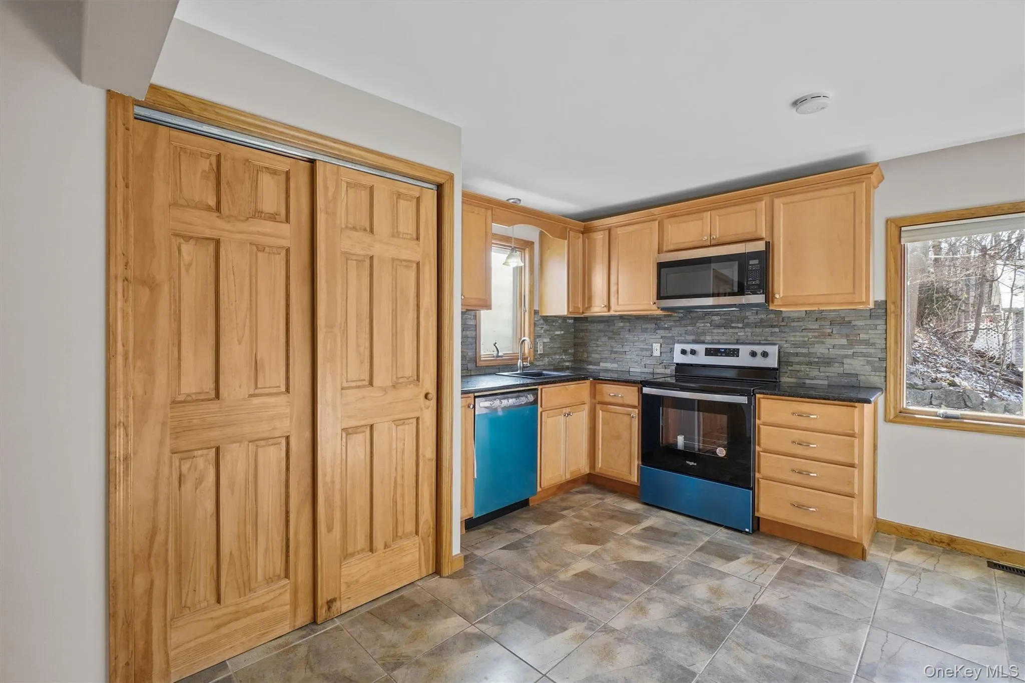 31 Paradise Hill, Cornwall, NY, 2 Bedrooms Bedrooms, 5 Rooms Rooms,1 BathroomBathrooms,Residential,For Rent,Paradise,0,1001595 31 Paradise Hill, Cornwall, NY, 2 Bedrooms Bedrooms, 5 Rooms Rooms,1 BathroomBathrooms,Residential,For Rent,Paradise,0,1001595