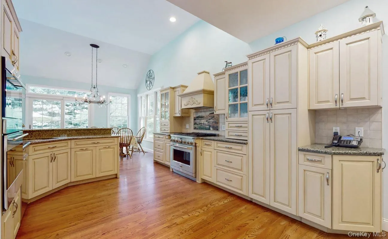17 Tappanwood Drive, Oyster Bay, NY, 5 Bedrooms Bedrooms, 10 Rooms Rooms,4 BathroomsBathrooms,Residential,For Rent,Tappanwood,0,1001603 17 Tappanwood Drive, Oyster Bay, NY, 5 Bedrooms Bedrooms, 10 Rooms Rooms,4 BathroomsBathrooms,Residential,For Rent,Tappanwood,0,1001603