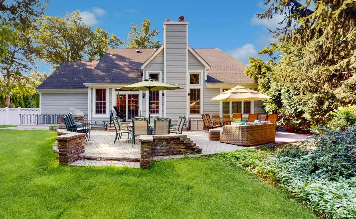 17 Tappanwood Drive, Oyster Bay, NY, 5 Bedrooms Bedrooms, 10 Rooms Rooms,4 BathroomsBathrooms,Residential,For Rent,Tappanwood,0,1001603 17 Tappanwood Drive, Oyster Bay, NY, 5 Bedrooms Bedrooms, 10 Rooms Rooms,4 BathroomsBathrooms,Residential,For Rent,Tappanwood,0,1001603