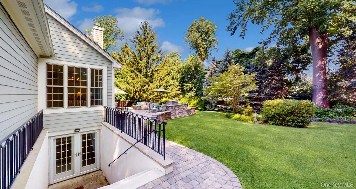 17 Tappanwood Drive, Oyster Bay, NY, 5 Bedrooms Bedrooms, 10 Rooms Rooms,4 BathroomsBathrooms,Residential,For Rent,Tappanwood,0,1001603 17 Tappanwood Drive, Oyster Bay, NY, 5 Bedrooms Bedrooms, 10 Rooms Rooms,4 BathroomsBathrooms,Residential,For Rent,Tappanwood,0,1001603