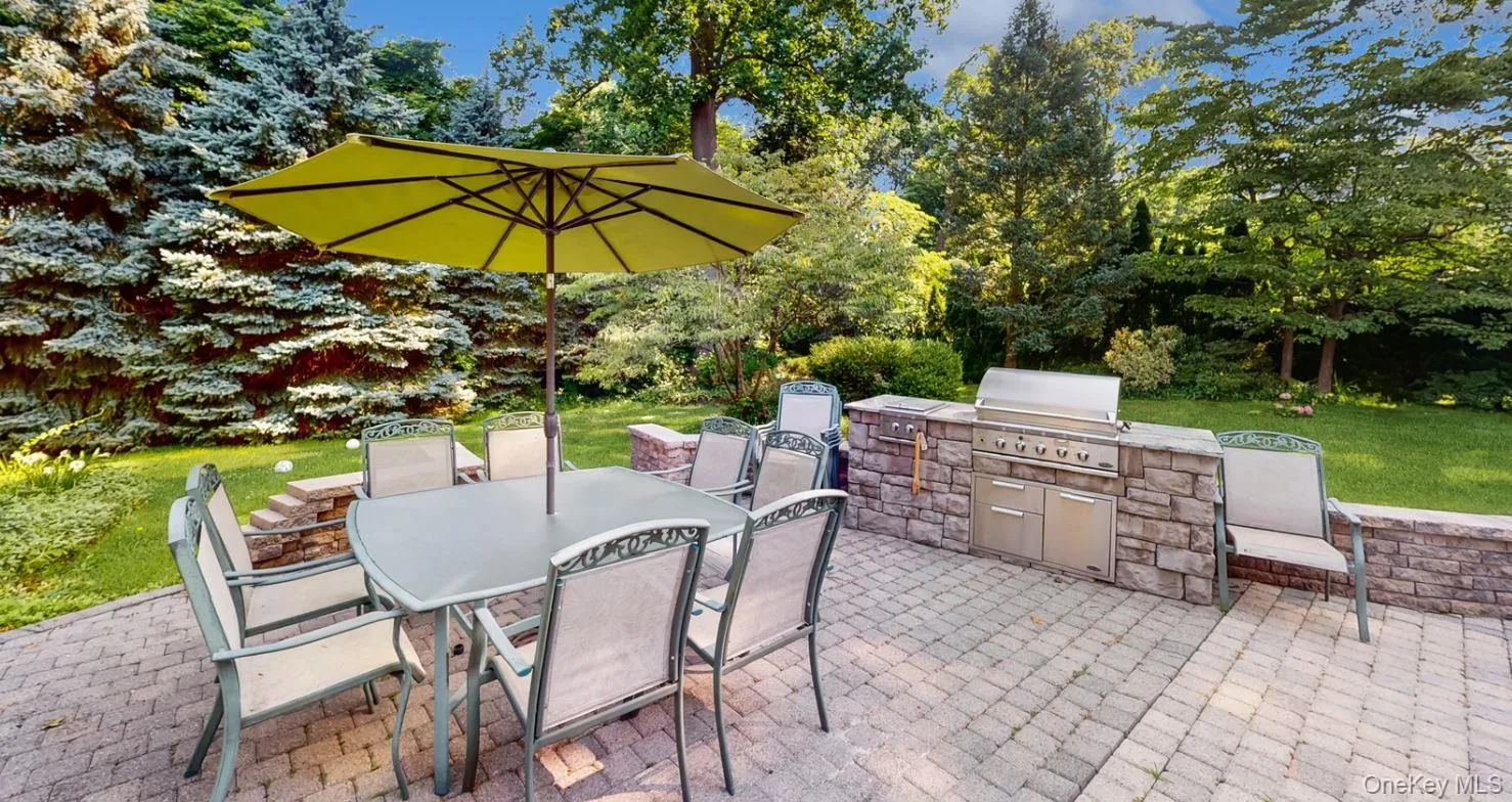 17 Tappanwood Drive, Oyster Bay, NY, 5 Bedrooms Bedrooms, 10 Rooms Rooms,4 BathroomsBathrooms,Residential,For Rent,Tappanwood,0,1001603 17 Tappanwood Drive, Oyster Bay, NY, 5 Bedrooms Bedrooms, 10 Rooms Rooms,4 BathroomsBathrooms,Residential,For Rent,Tappanwood,0,1001603