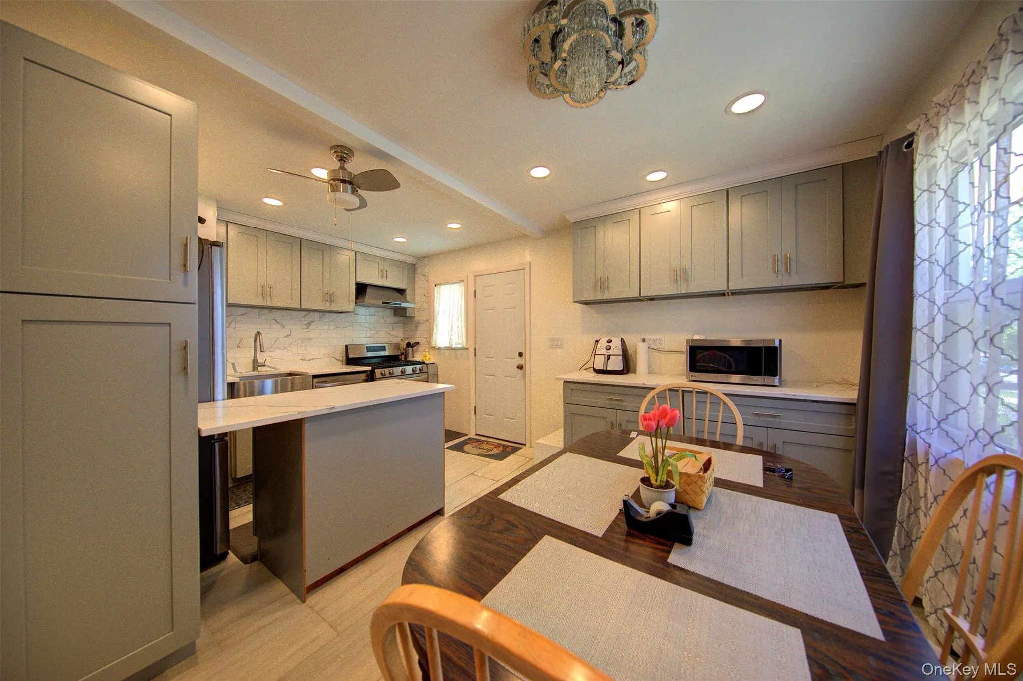 80-11 260th Street, New York, NY, 4 Bedrooms Bedrooms, 8 Rooms Rooms,1 BathroomBathrooms,Residential,For Rent,260th,0,1001607 80-11 260th Street, New York, NY, 4 Bedrooms Bedrooms, 8 Rooms Rooms,1 BathroomBathrooms,Residential,For Rent,260th,0,1001607