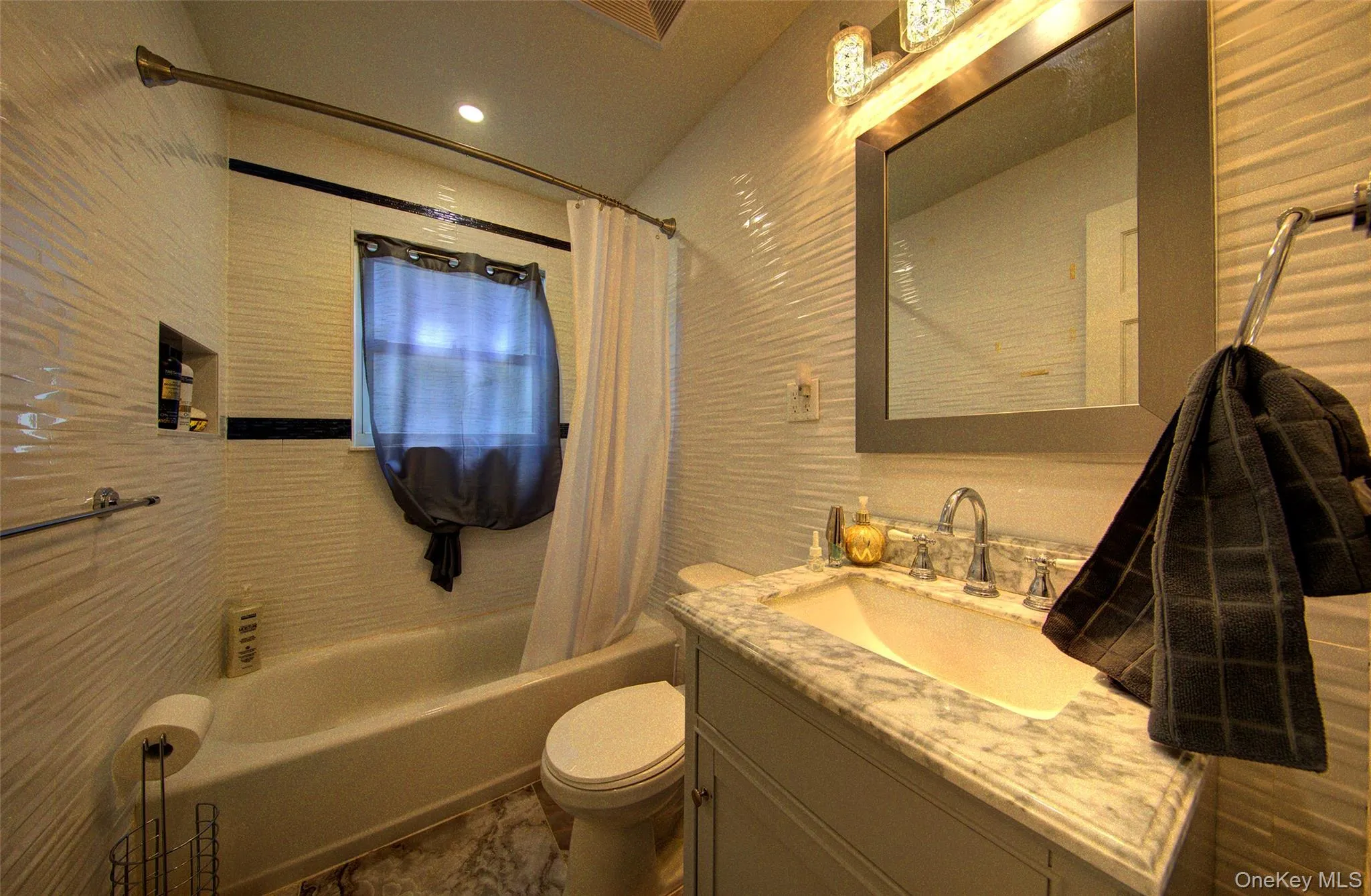 80-11 260th Street, New York, NY, 4 Bedrooms Bedrooms, 8 Rooms Rooms,1 BathroomBathrooms,Residential,For Rent,260th,0,1001607 80-11 260th Street, New York, NY, 4 Bedrooms Bedrooms, 8 Rooms Rooms,1 BathroomBathrooms,Residential,For Rent,260th,0,1001607