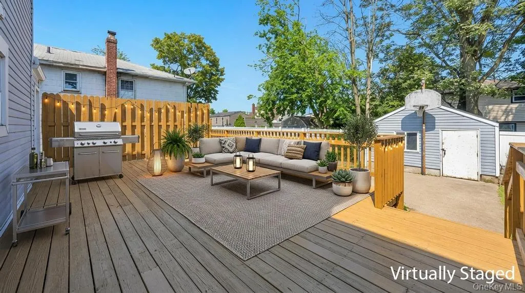 190 Sylvester Street, Hempstead, NY, 4 Bedrooms Bedrooms, 7 Rooms Rooms,2 BathroomsBathrooms,Residential,For Rent,Sylvester,0,1001608 190 Sylvester Street, Hempstead, NY, 4 Bedrooms Bedrooms, 7 Rooms Rooms,2 BathroomsBathrooms,Residential,For Rent,Sylvester,0,1001608