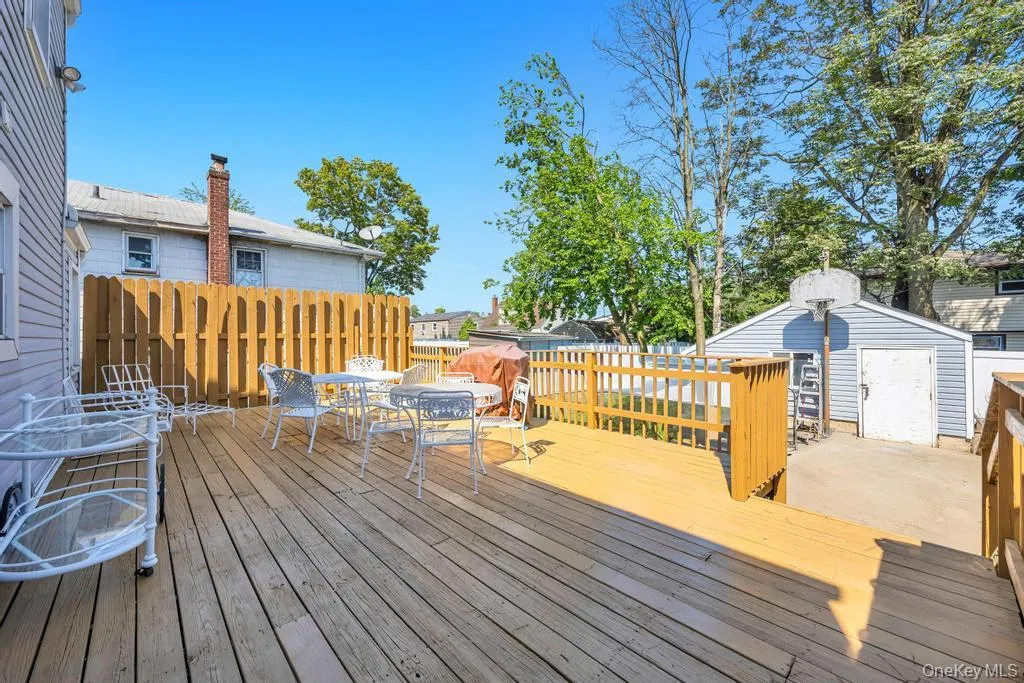 190 Sylvester Street, Hempstead, NY, 4 Bedrooms Bedrooms, 7 Rooms Rooms,2 BathroomsBathrooms,Residential,For Rent,Sylvester,0,1001608 190 Sylvester Street, Hempstead, NY, 4 Bedrooms Bedrooms, 7 Rooms Rooms,2 BathroomsBathrooms,Residential,For Rent,Sylvester,0,1001608
