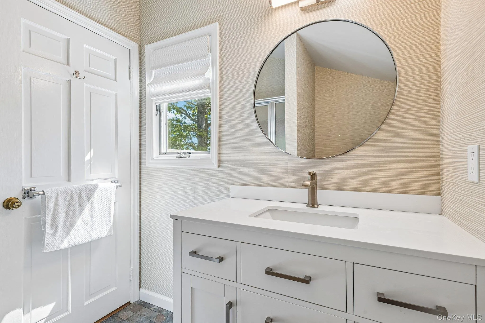 580 Broadwaters Road, Southold, NY, 4 Bedrooms Bedrooms, 12 Rooms Rooms,3 BathroomsBathrooms,Residential,For Rent,Broadwaters,0,1001609 580 Broadwaters Road, Southold, NY, 4 Bedrooms Bedrooms, 12 Rooms Rooms,3 BathroomsBathrooms,Residential,For Rent,Broadwaters,0,1001609