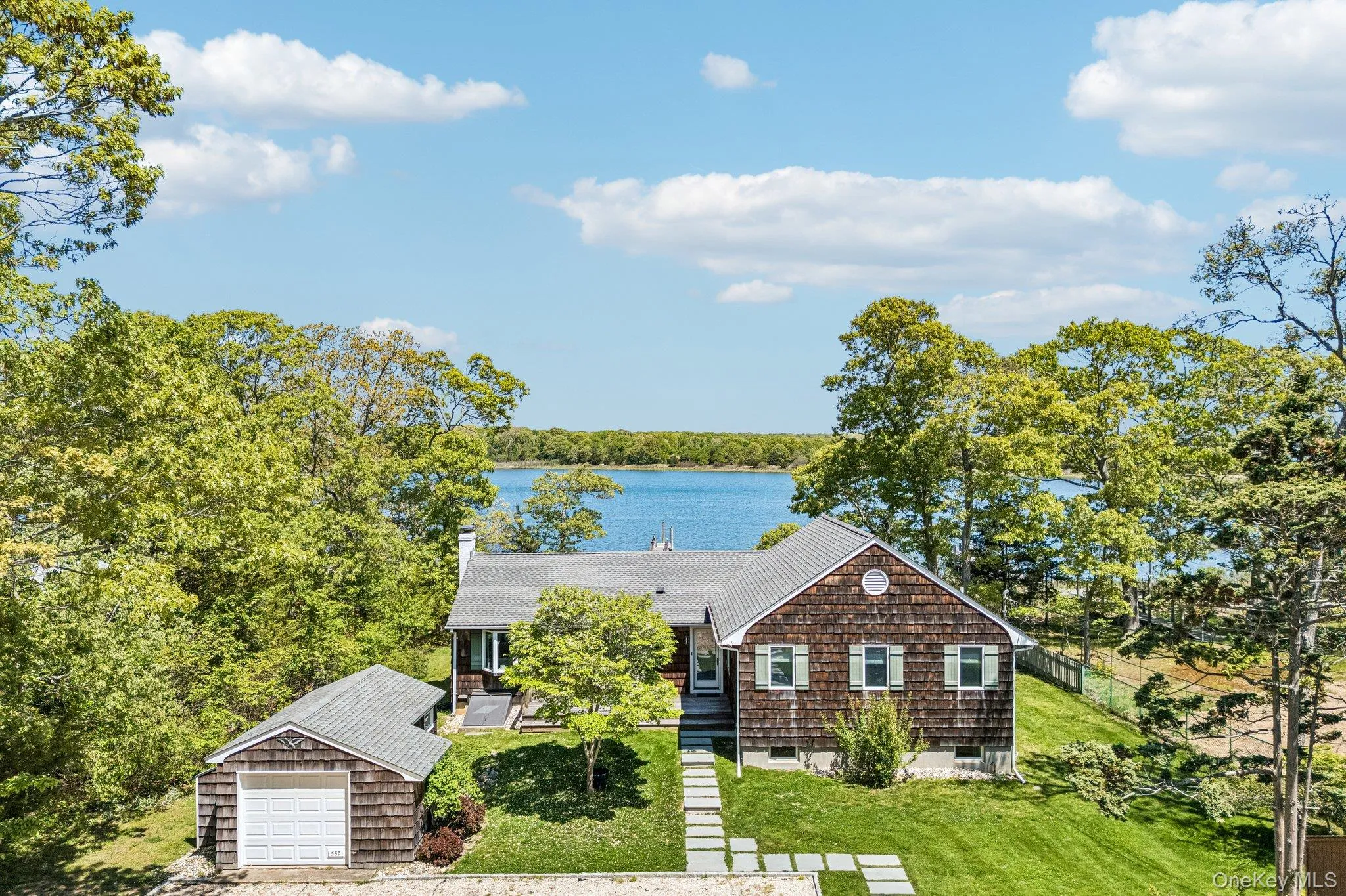 580 Broadwaters Road, Southold, NY, 4 Bedrooms Bedrooms, 12 Rooms Rooms,3 BathroomsBathrooms,Residential,For Rent,Broadwaters,0,1001609 580 Broadwaters Road, Southold, NY, 4 Bedrooms Bedrooms, 12 Rooms Rooms,3 BathroomsBathrooms,Residential,For Rent,Broadwaters,0,1001609