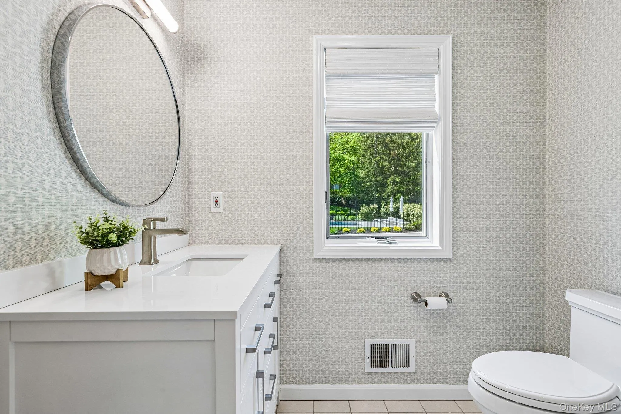 580 Broadwaters Road, Southold, NY, 4 Bedrooms Bedrooms, 12 Rooms Rooms,3 BathroomsBathrooms,Residential,For Rent,Broadwaters,0,1001609 580 Broadwaters Road, Southold, NY, 4 Bedrooms Bedrooms, 12 Rooms Rooms,3 BathroomsBathrooms,Residential,For Rent,Broadwaters,0,1001609