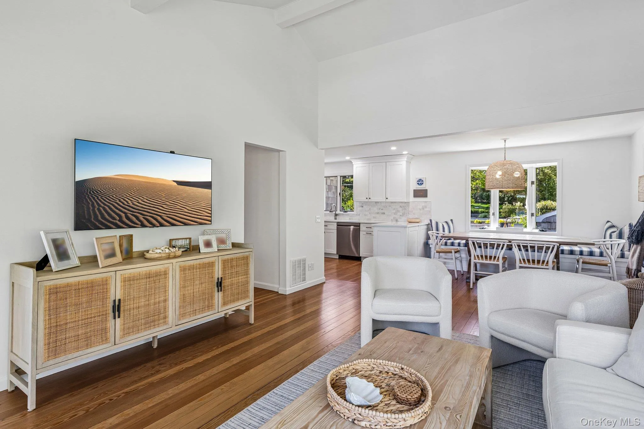 580 Broadwaters Road, Southold, NY, 4 Bedrooms Bedrooms, 12 Rooms Rooms,3 BathroomsBathrooms,Residential,For Rent,Broadwaters,0,1001609 580 Broadwaters Road, Southold, NY, 4 Bedrooms Bedrooms, 12 Rooms Rooms,3 BathroomsBathrooms,Residential,For Rent,Broadwaters,0,1001609