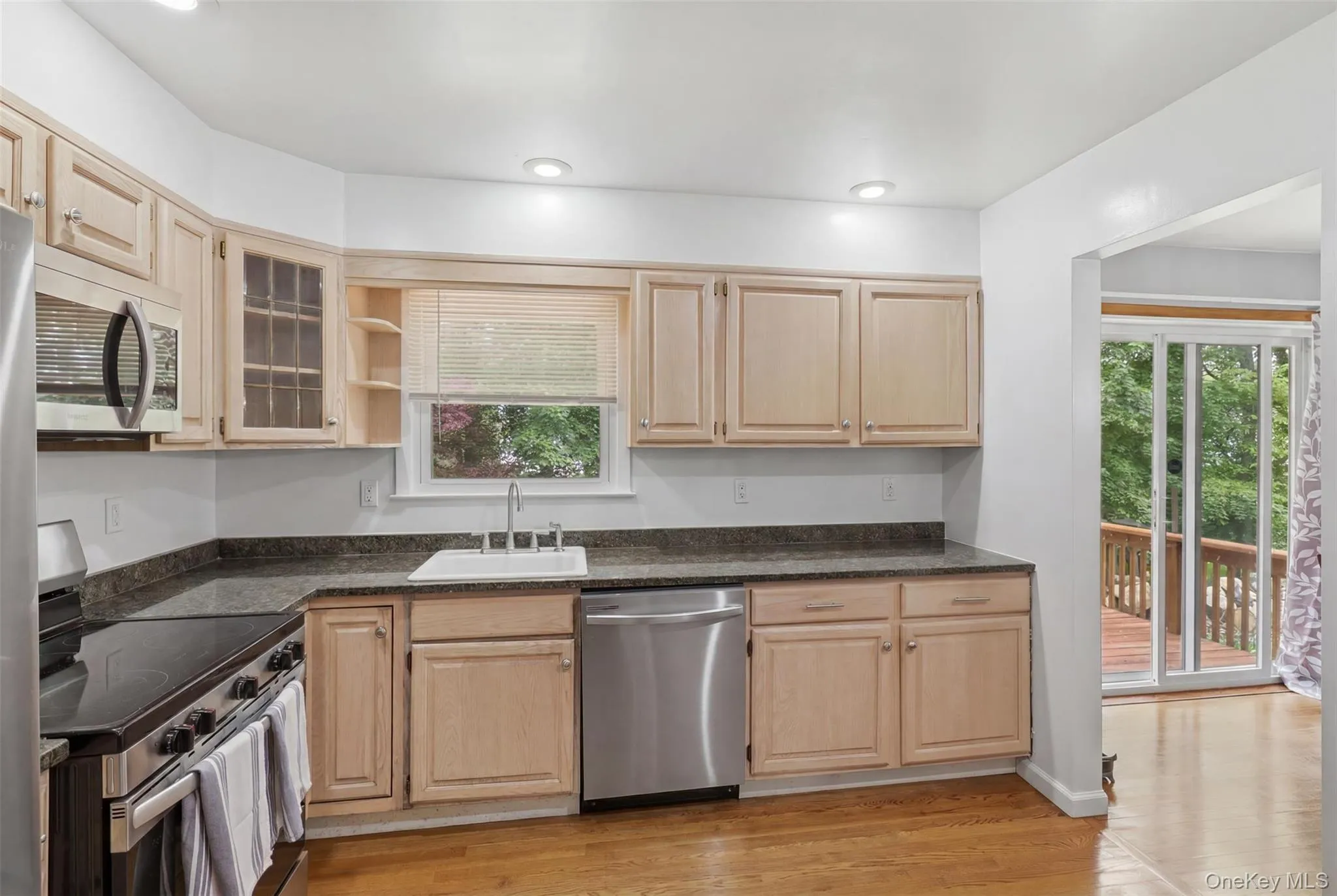 30 Ridgeview Road, Southeast, NY, 3 Bedrooms Bedrooms, 10 Rooms Rooms,2 BathroomsBathrooms,Residential,For Rent,Ridgeview,0,1001610 30 Ridgeview Road, Southeast, NY, 3 Bedrooms Bedrooms, 10 Rooms Rooms,2 BathroomsBathrooms,Residential,For Rent,Ridgeview,0,1001610