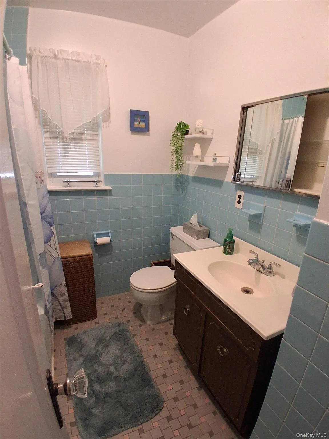 76-37 271st Street, New York, NY, 3 Bedrooms Bedrooms, 6 Rooms Rooms,1 BathroomBathrooms,Residential,For Rent,271st,0,1001613 76-37 271st Street, New York, NY, 3 Bedrooms Bedrooms, 6 Rooms Rooms,1 BathroomBathrooms,Residential,For Rent,271st,0,1001613