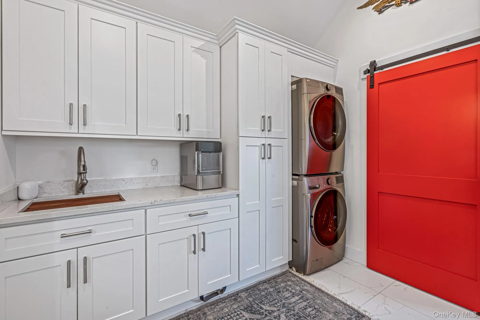 96 Lake Avenue, Brookhaven, NY, 3 Bedrooms Bedrooms, 14 Rooms Rooms,3 BathroomsBathrooms,Residential Lease,For Rent,Lake,0,1001614 96 Lake Avenue, Brookhaven, NY, 3 Bedrooms Bedrooms, 14 Rooms Rooms,3 BathroomsBathrooms,Residential Lease,For Rent,Lake,0,1001614
